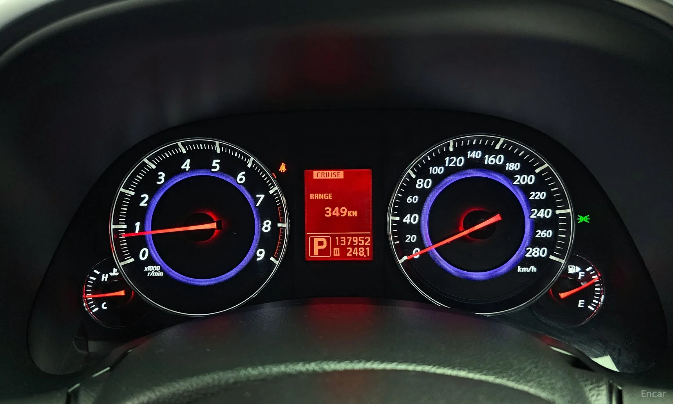 Infiniti FX35 превью 8