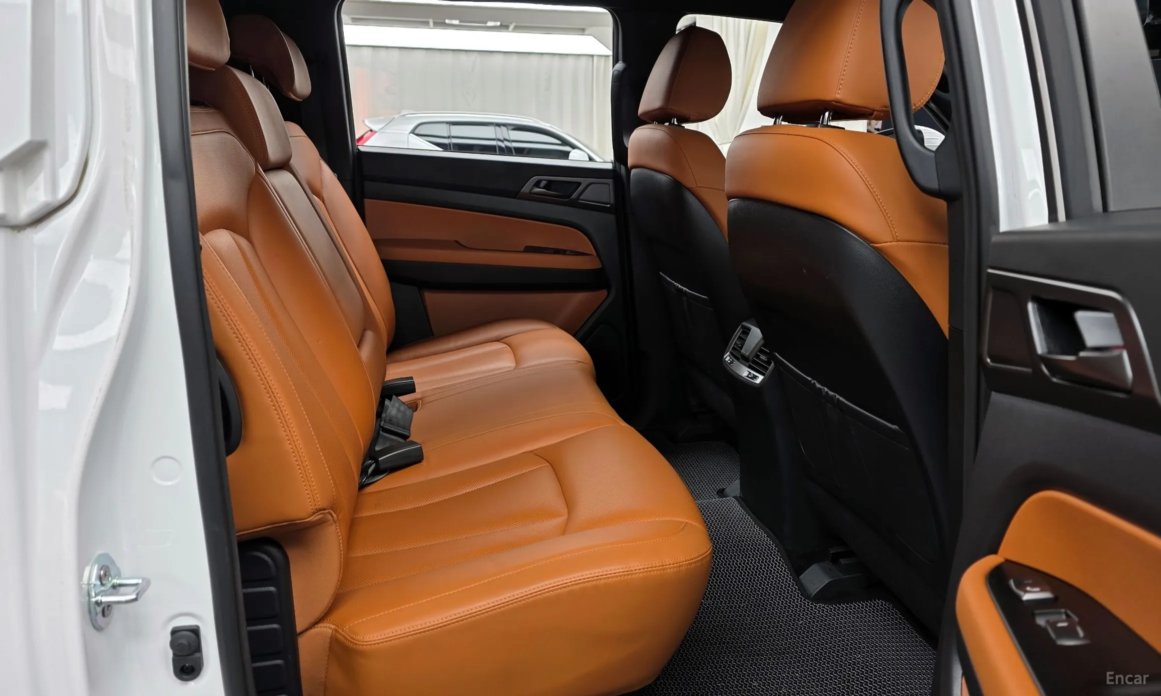 KG Mobility (SsangYong) Rexton Sports Khan превью 12