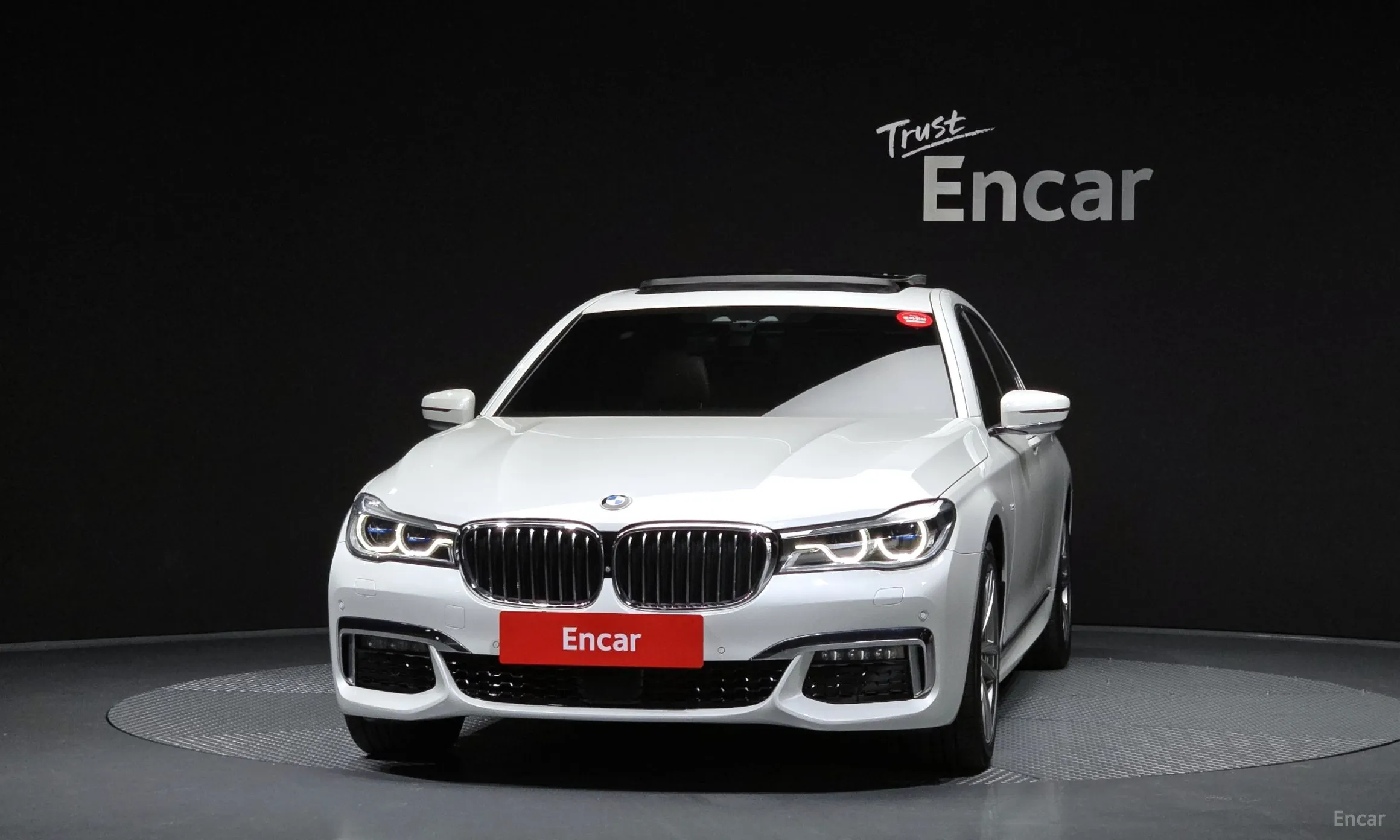 BMW 7 Series (G11) превью 3
