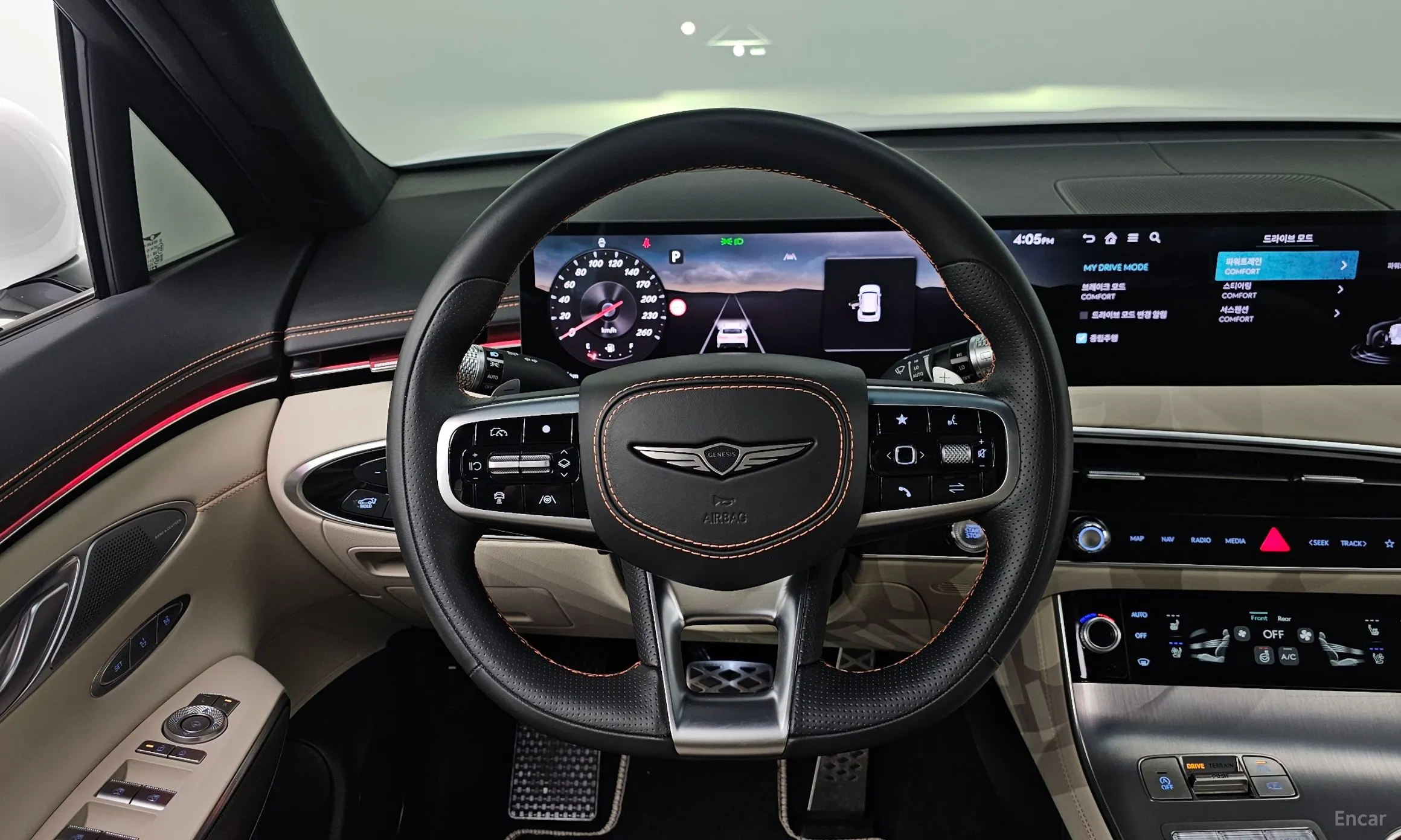 Genesis GV70 превью 14