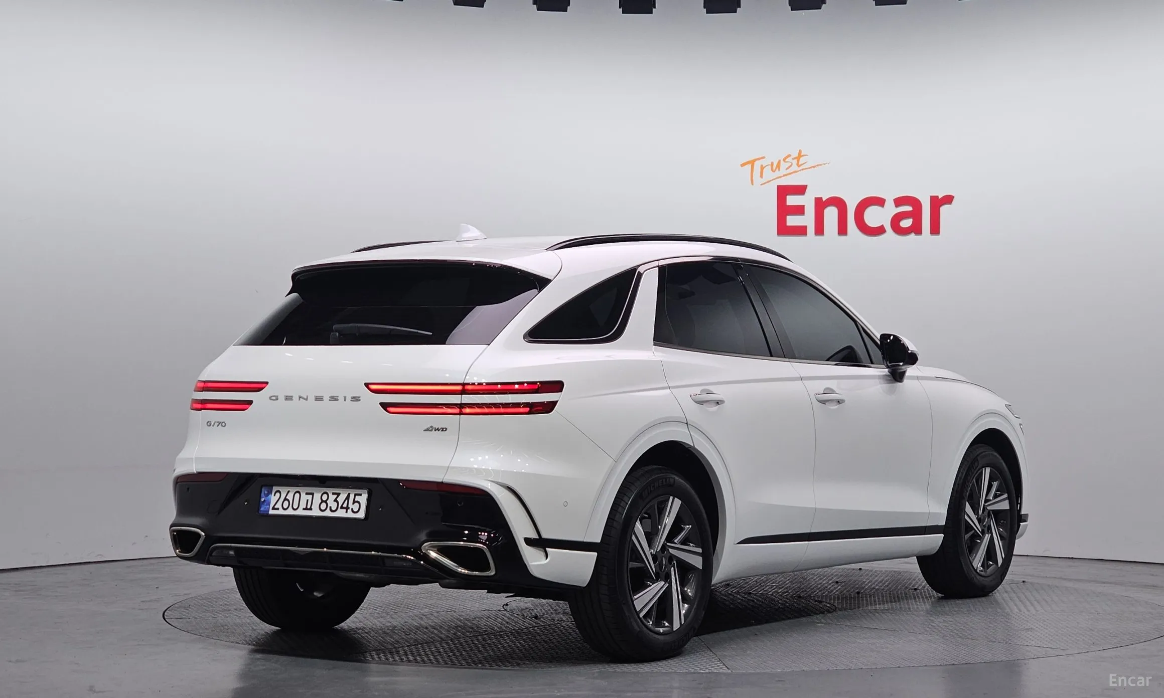 Genesis GV70 превью 2