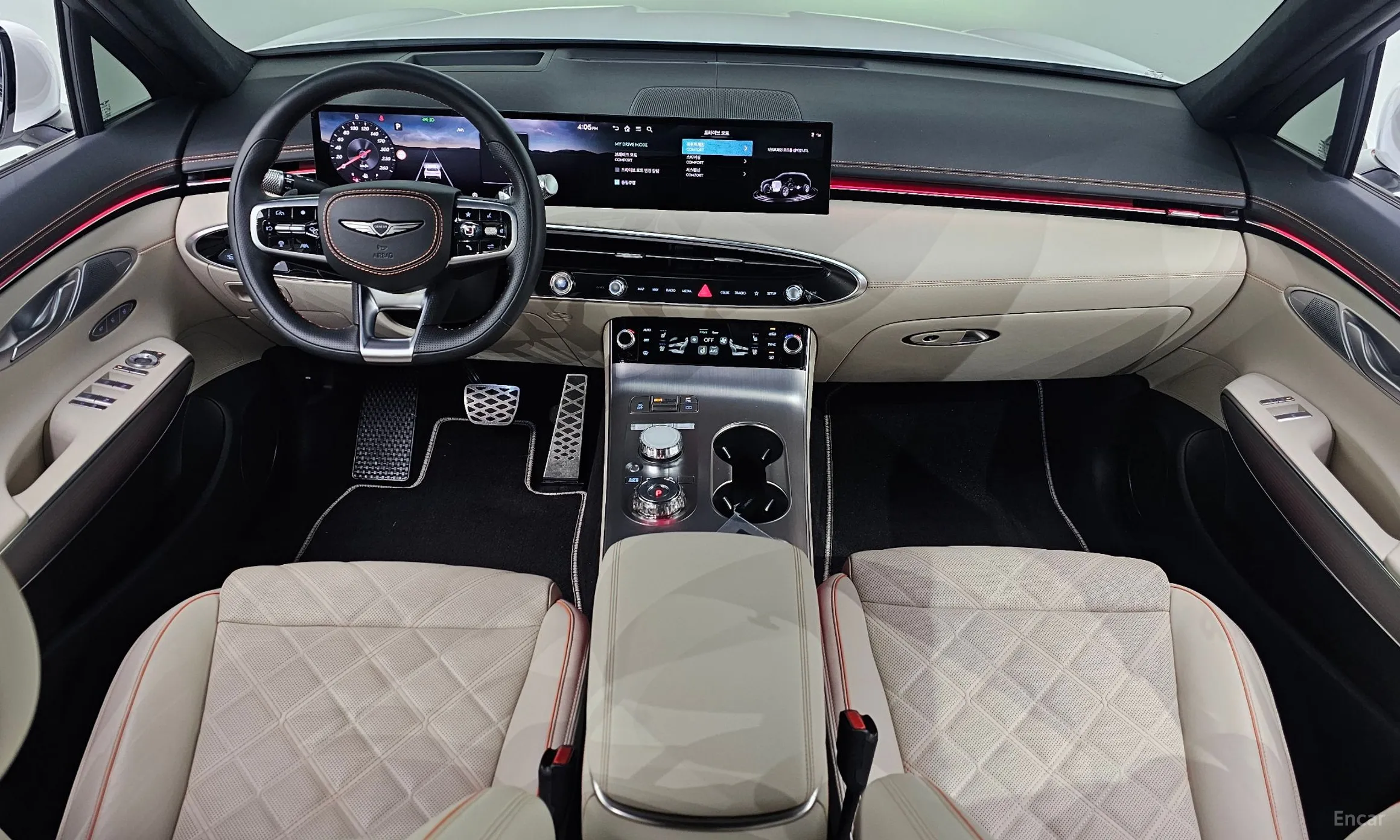 Genesis GV70 превью 7