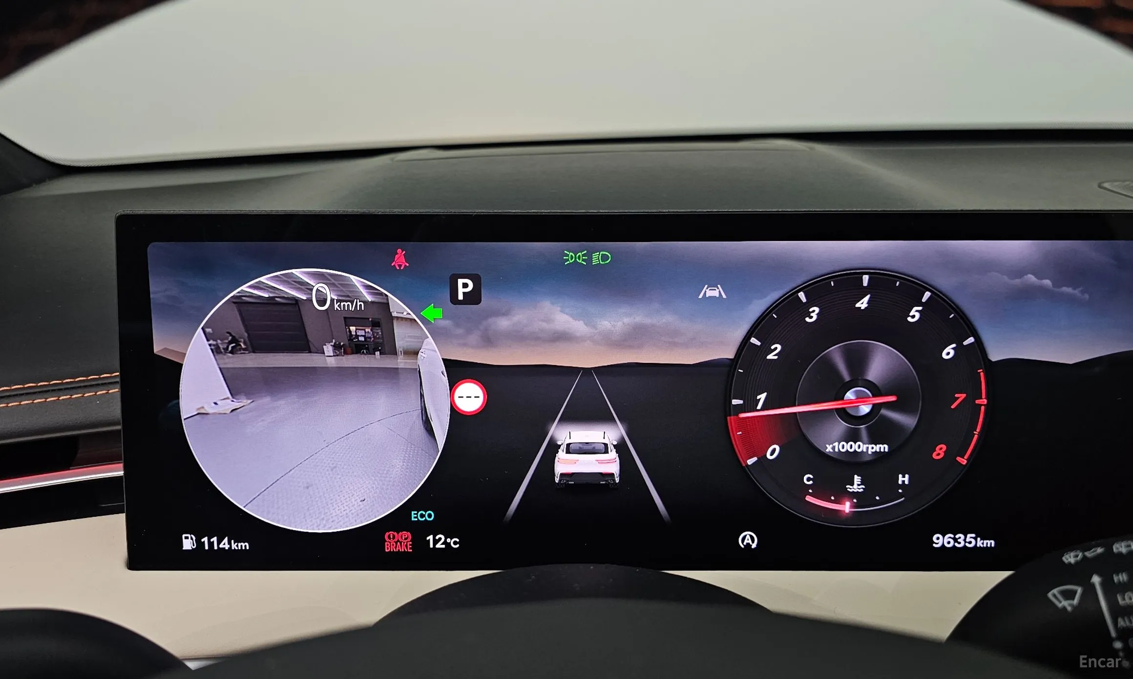 Genesis GV70 превью 8