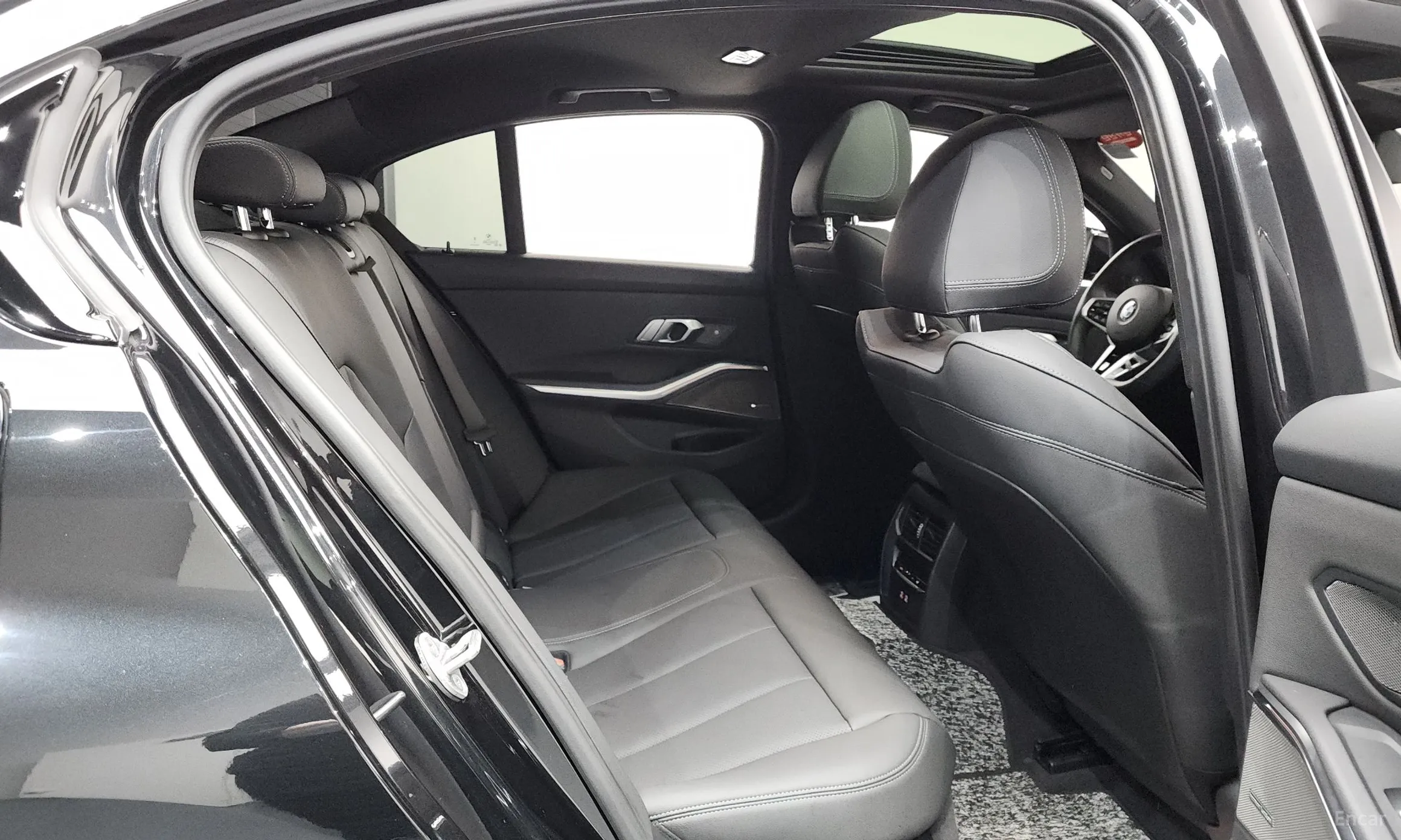 BMW 3 Series (G20) превью 12