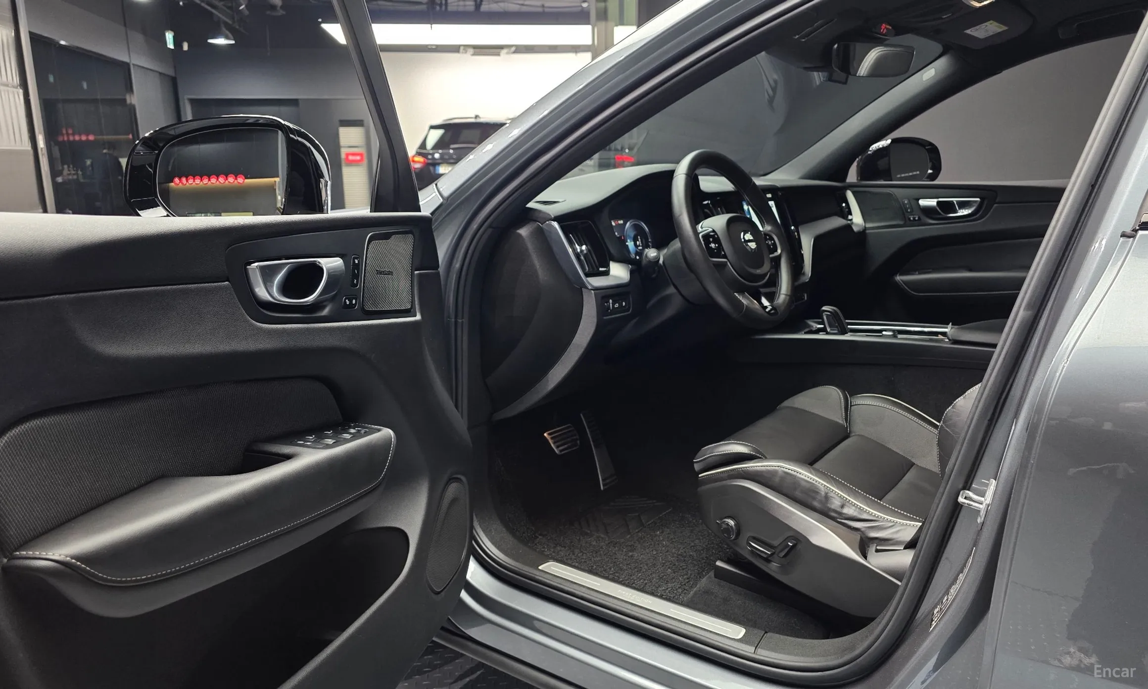 Volvo XC60 Gen 2 превью 10