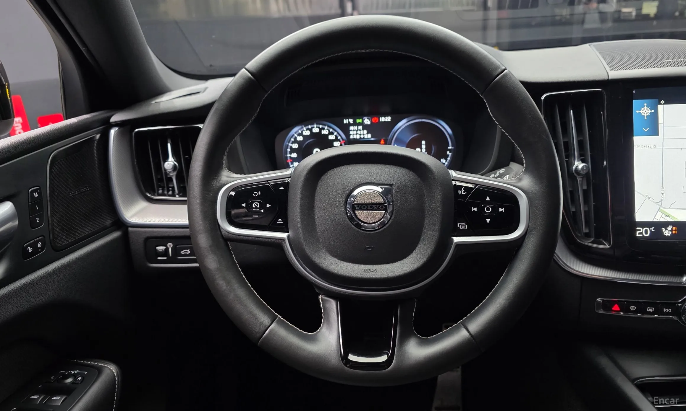 Volvo XC60 Gen 2 превью 13