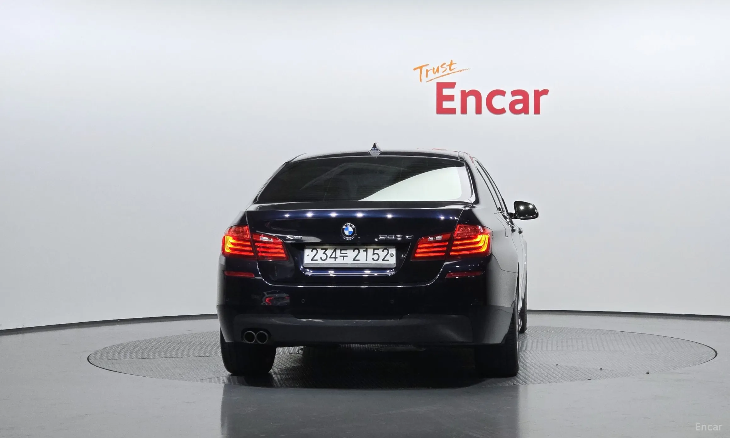 BMW 5 Series (F10) превью 4