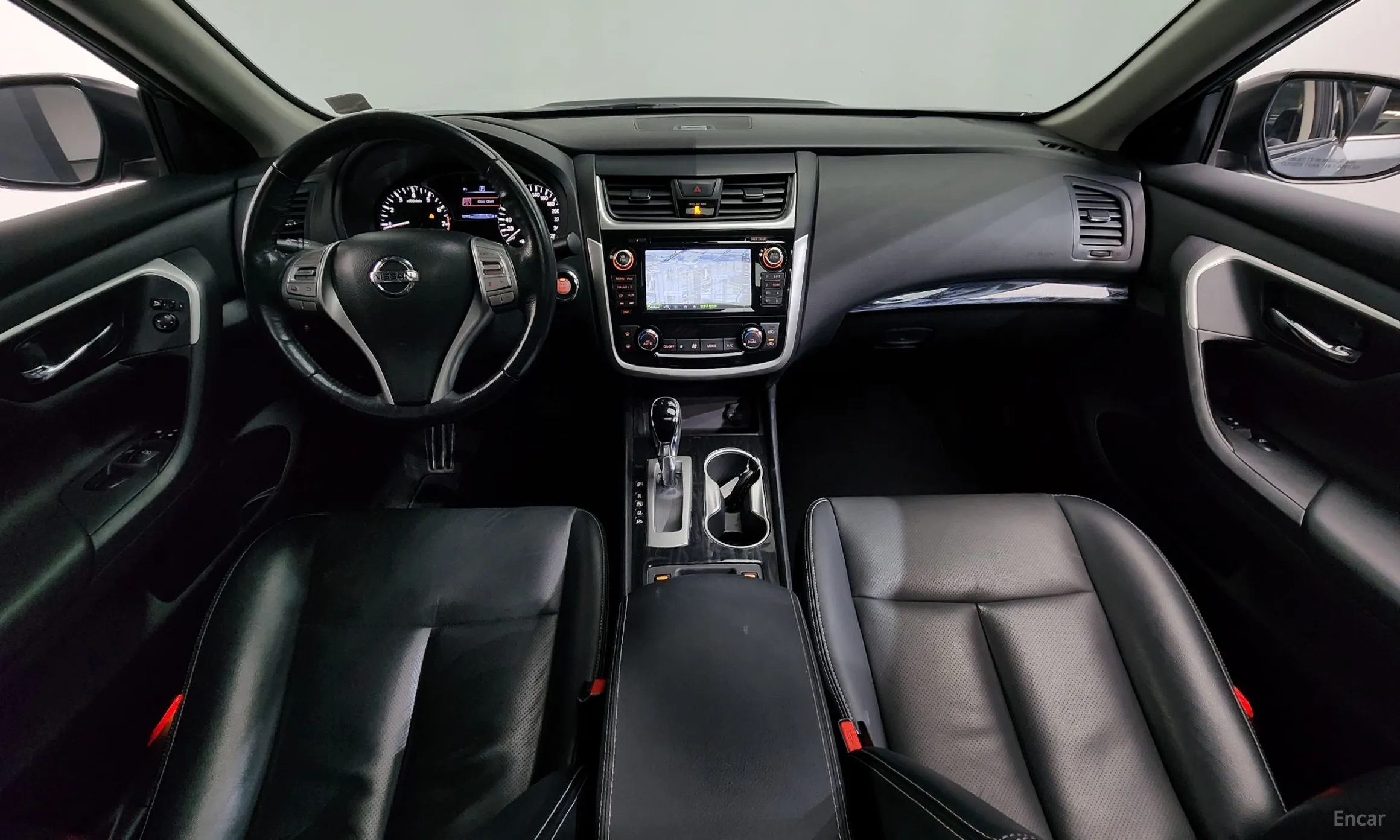 Nissan Altima превью 7
