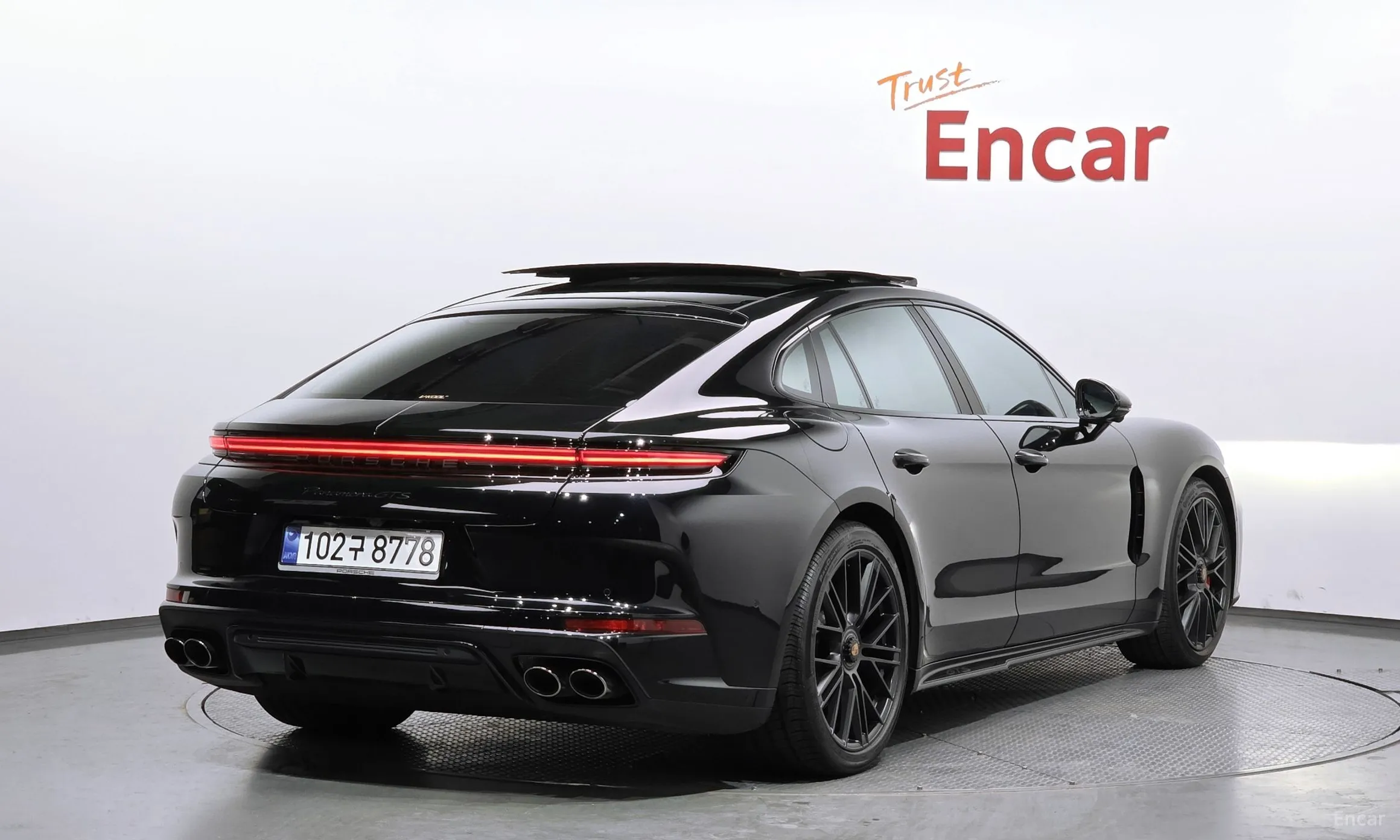 Porsche Panamera (976)