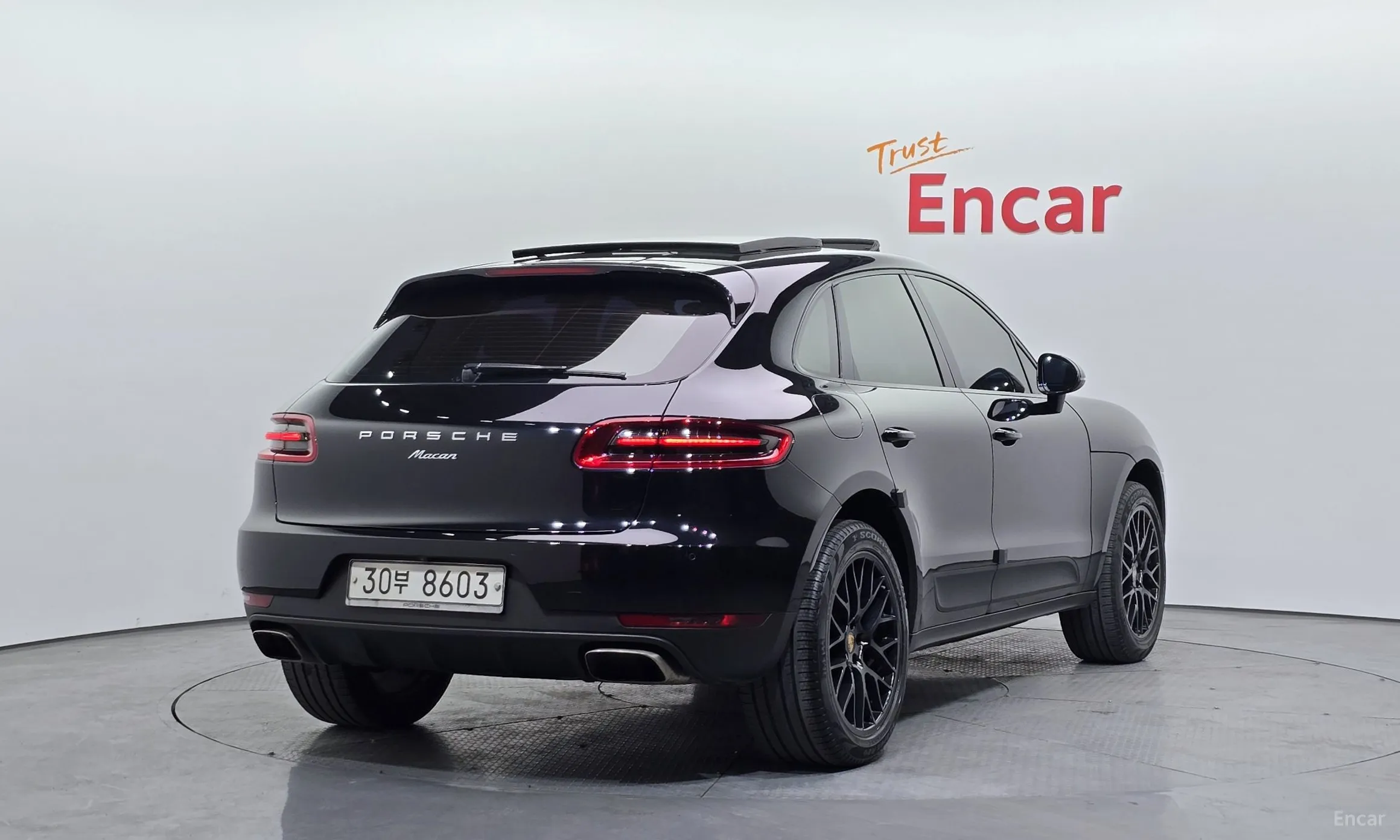 Porsche Macan превью 2
