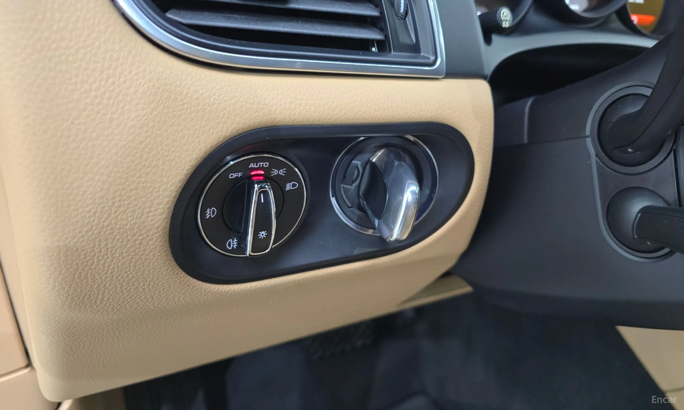 Porsche Macan превью 17