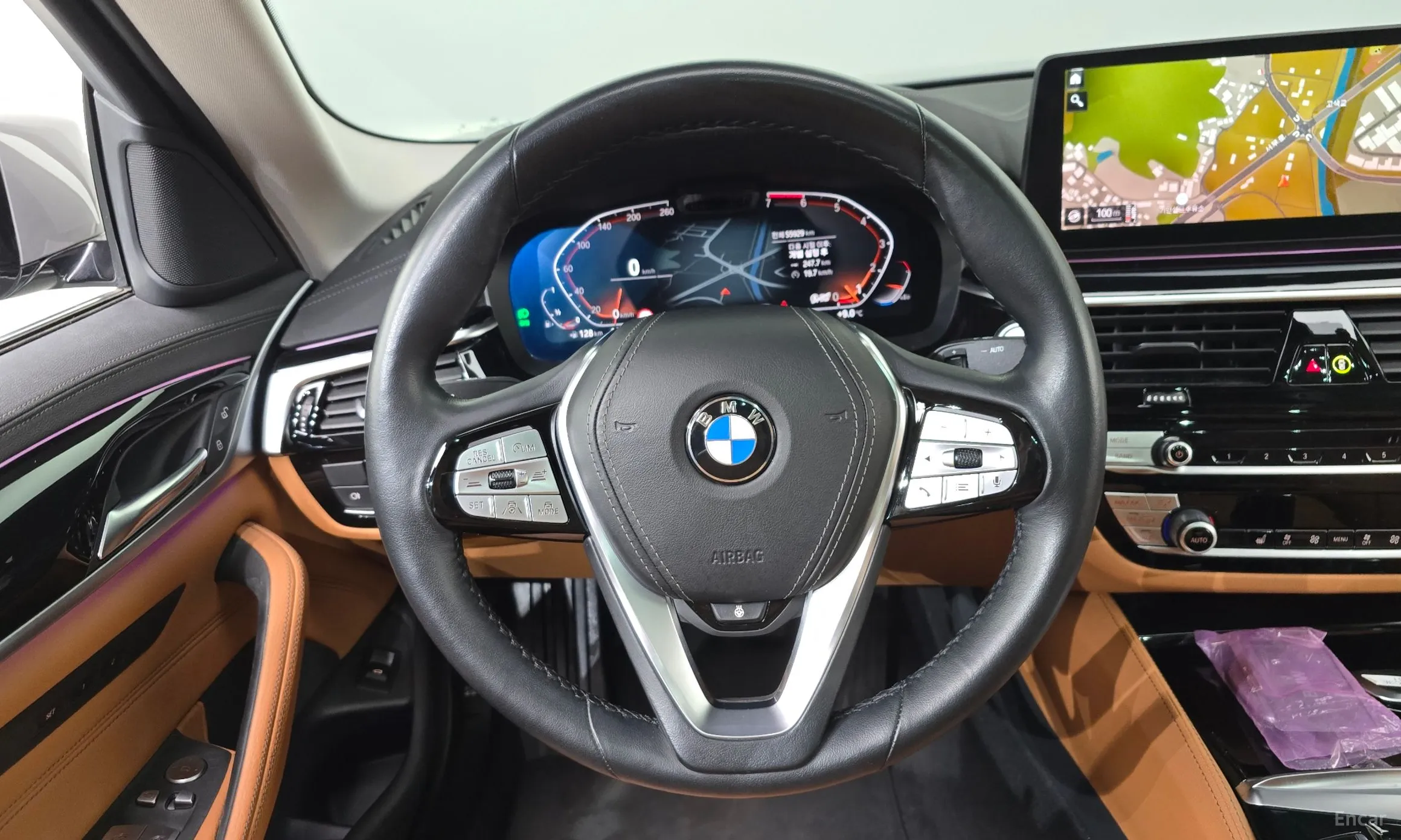 BMW 5 Series (G30) превью 13