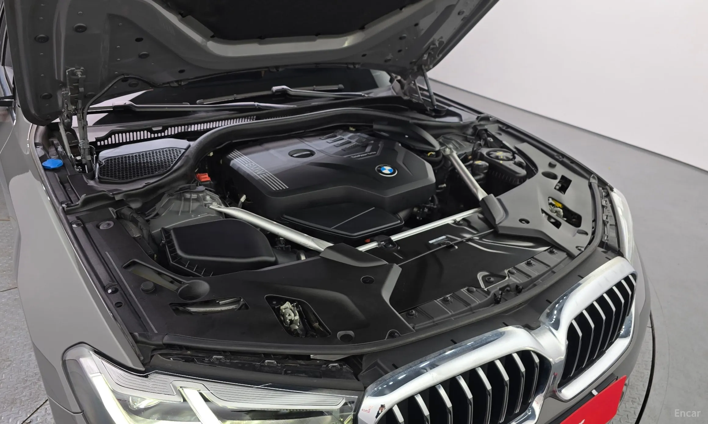 BMW 5 Series (G30) превью 6