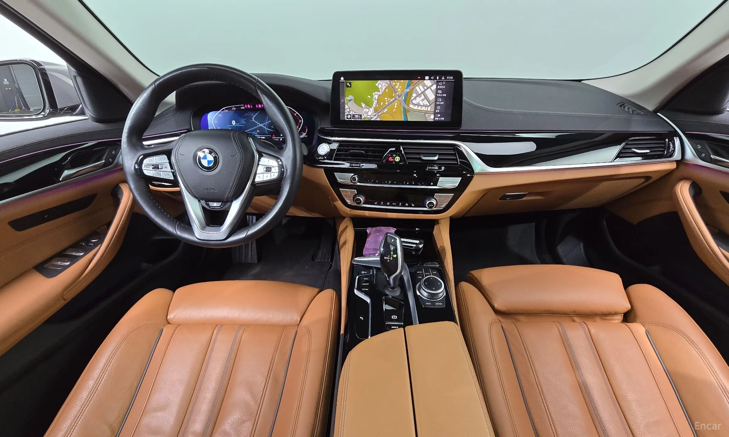 BMW 5 Series (G30) превью 7