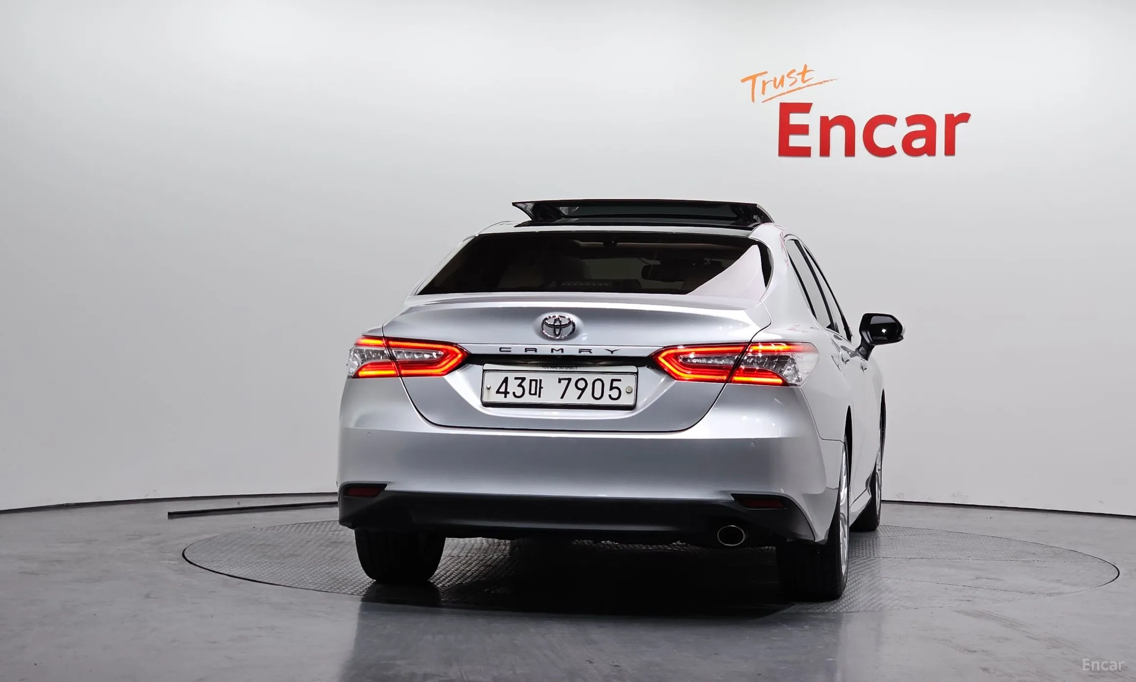Toyota Camry (XV70) превью 4