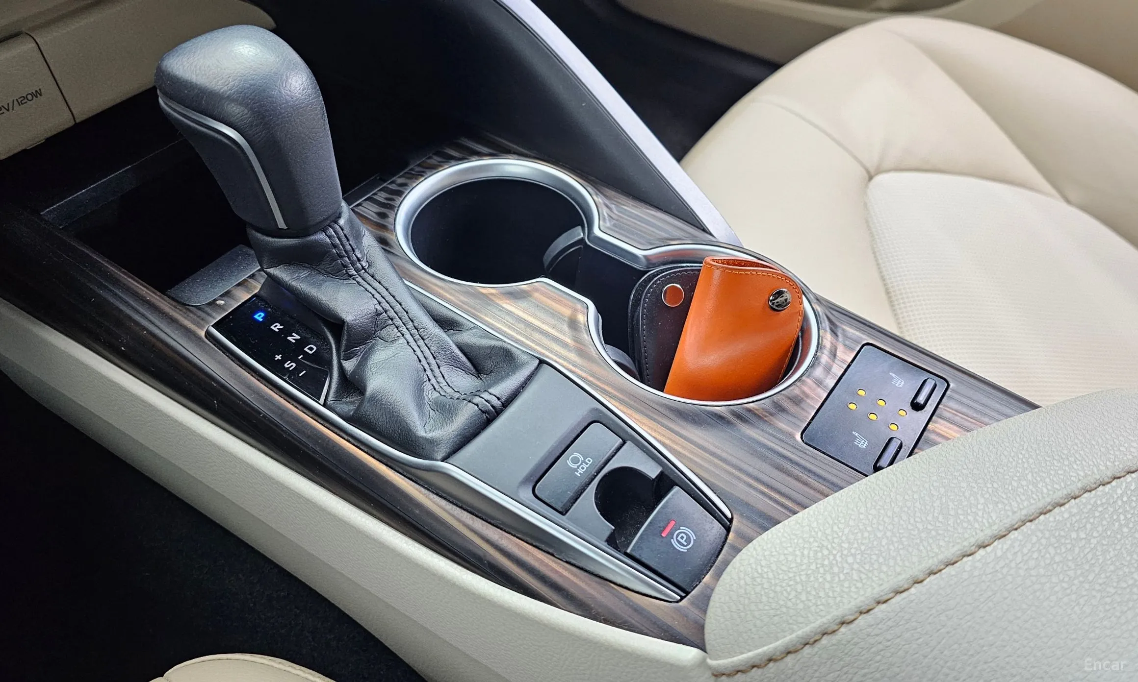 Toyota Camry (XV70) превью 9
