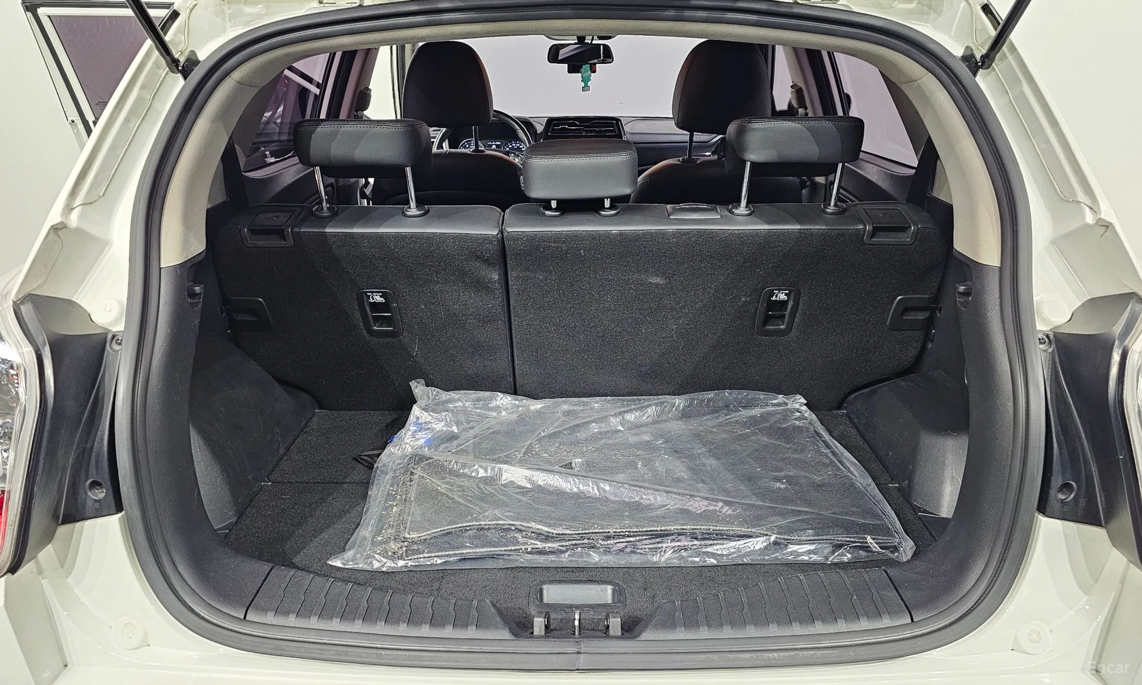 KG Mobility (SsangYong) Berry New Tivoli превью 20