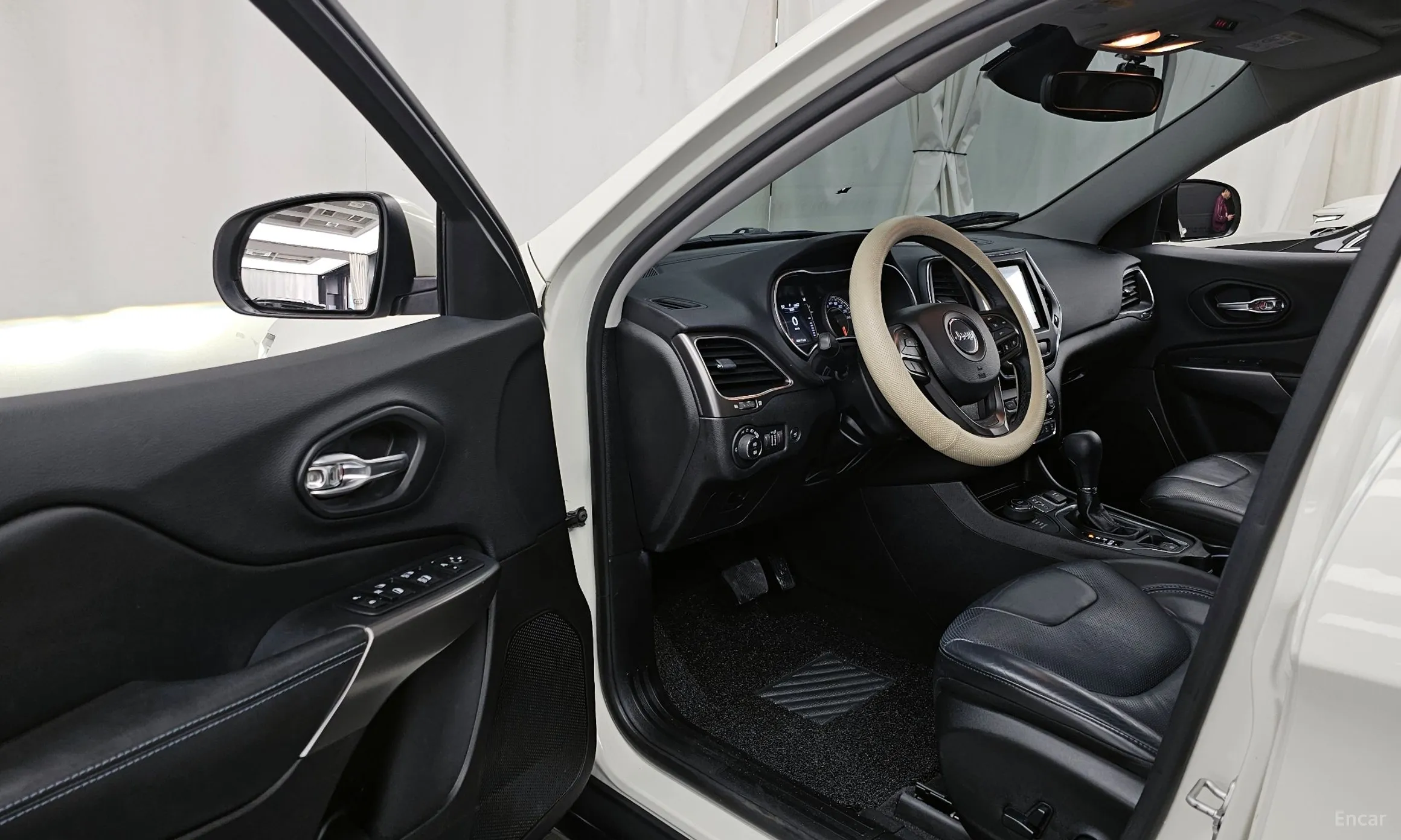 Jeep Cherokee (KL) превью 10