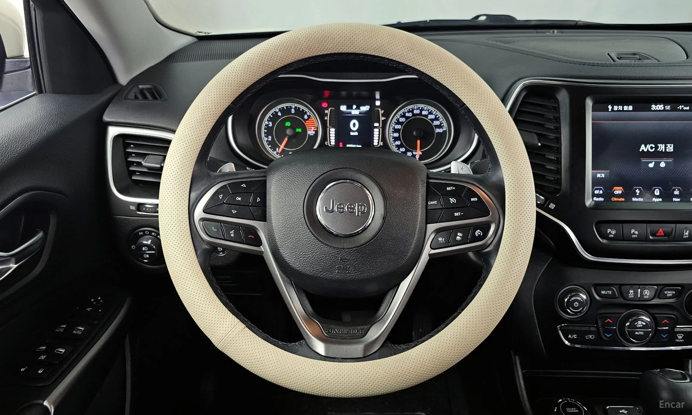 Jeep Cherokee (KL) превью 13
