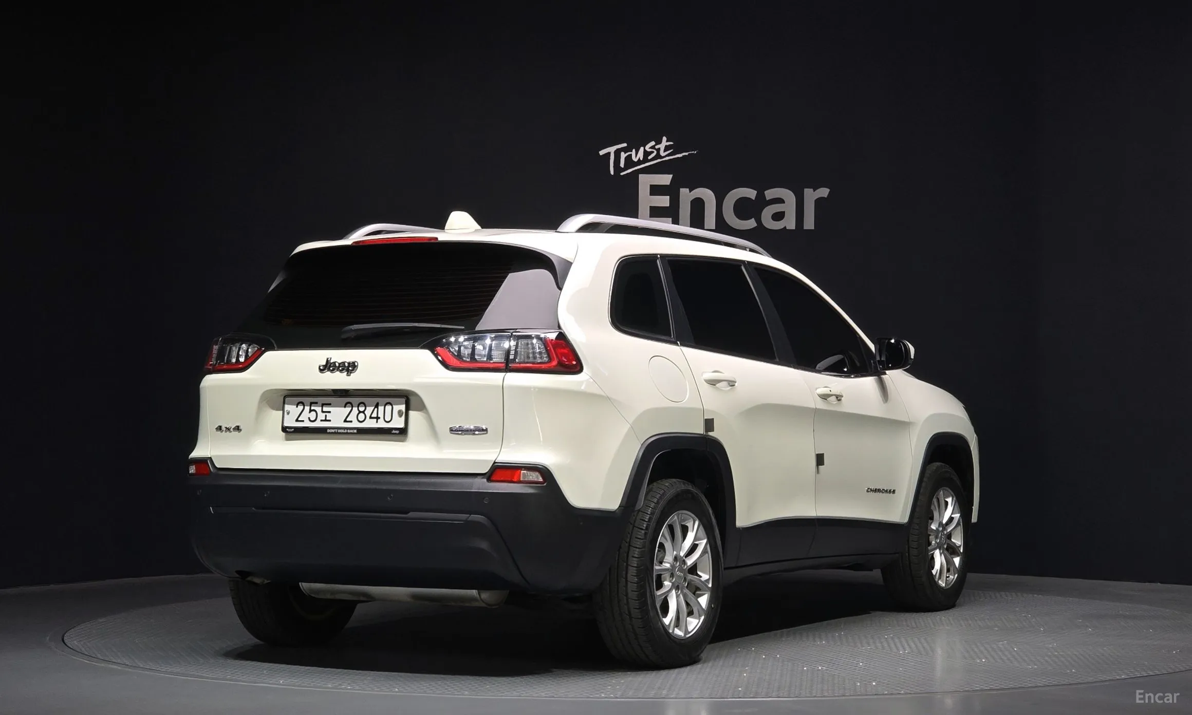 Jeep Cherokee (KL) превью 2