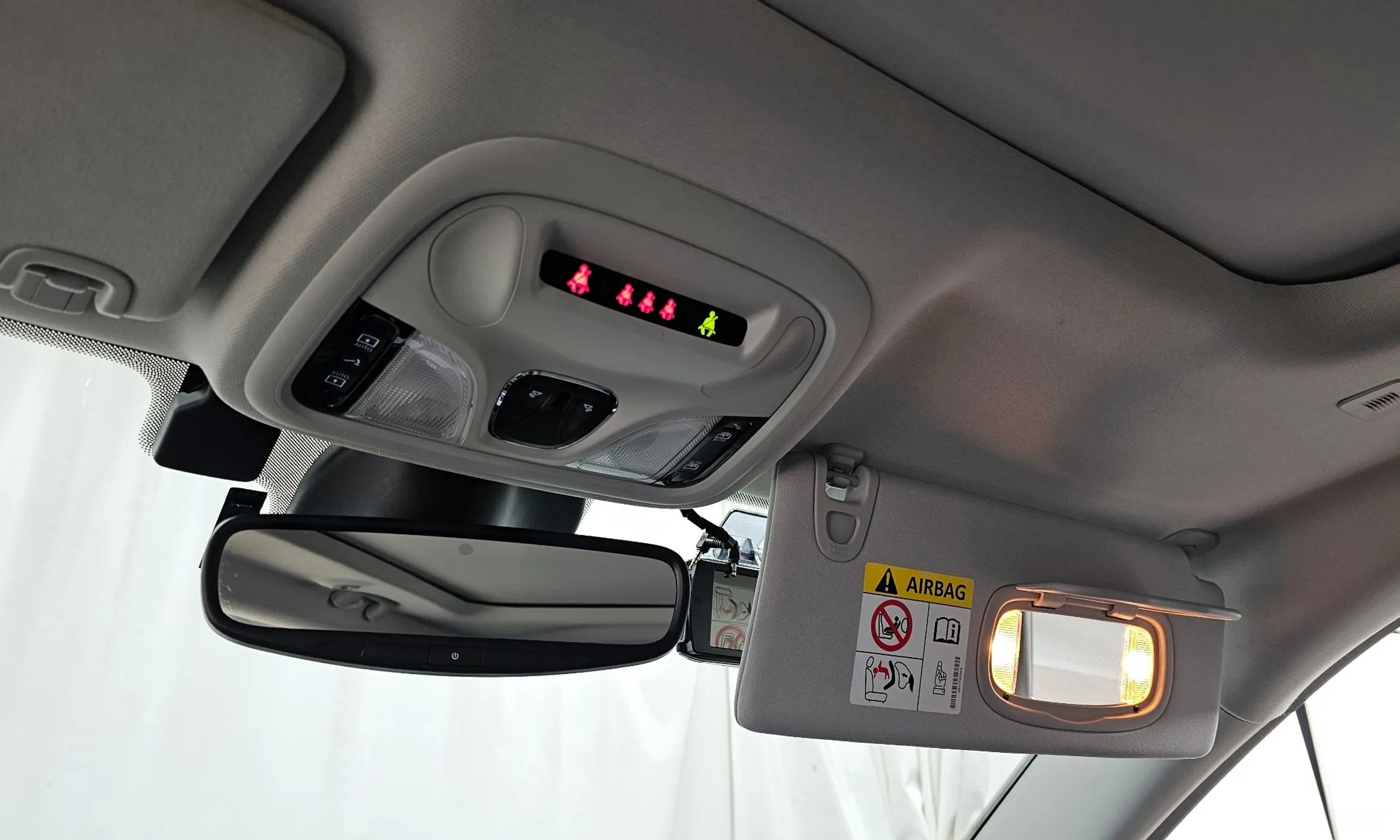 Jeep Cherokee (KL) превью 18