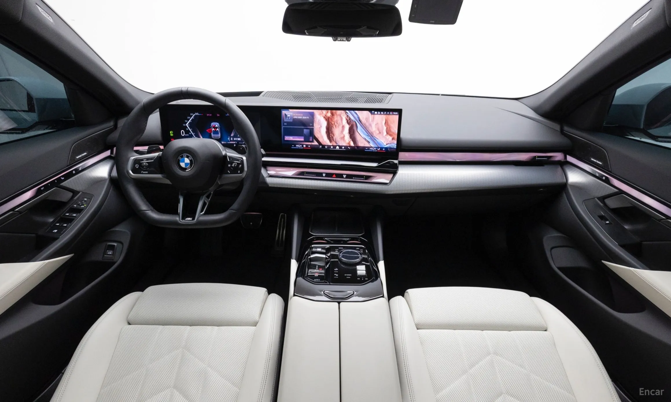 BMW 5 Series (G60) превью 7