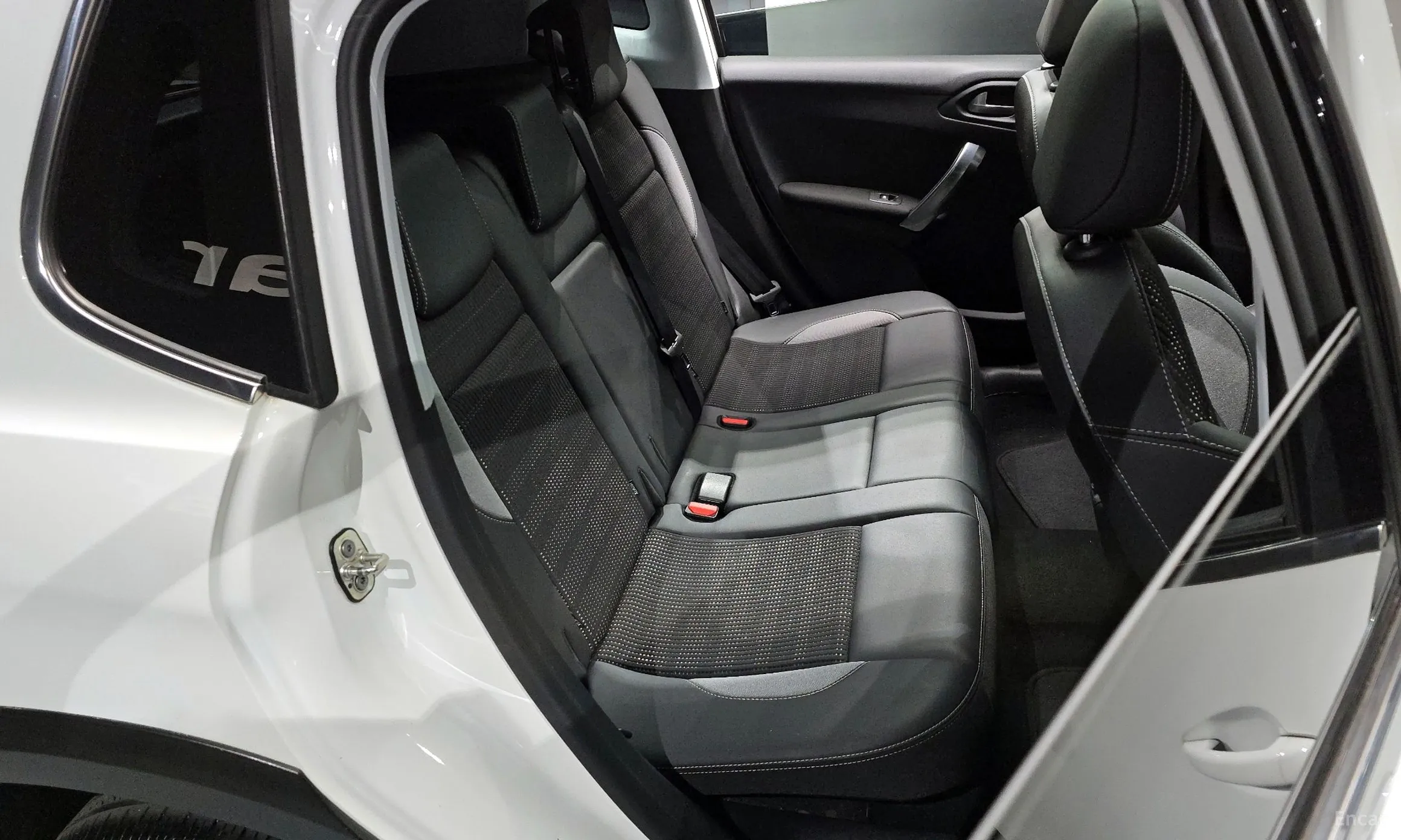 Peugeot 2008. превью 12