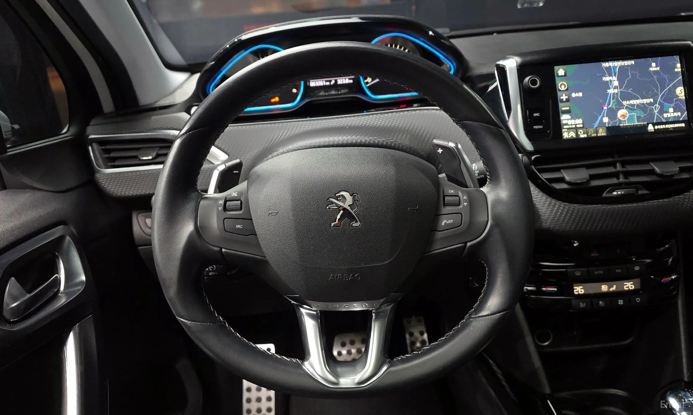 Peugeot 2008. превью 13