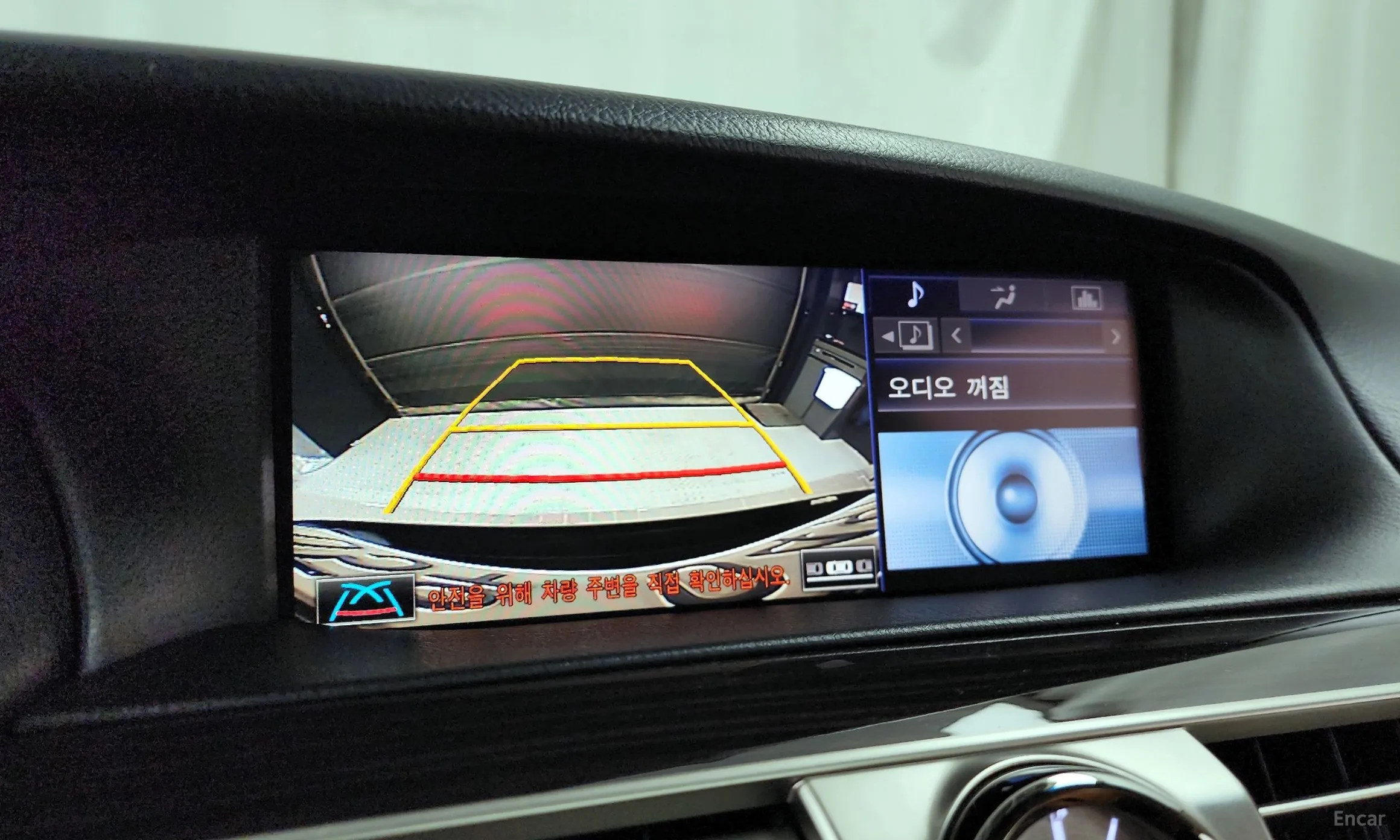 Lexus LS460 превью 15