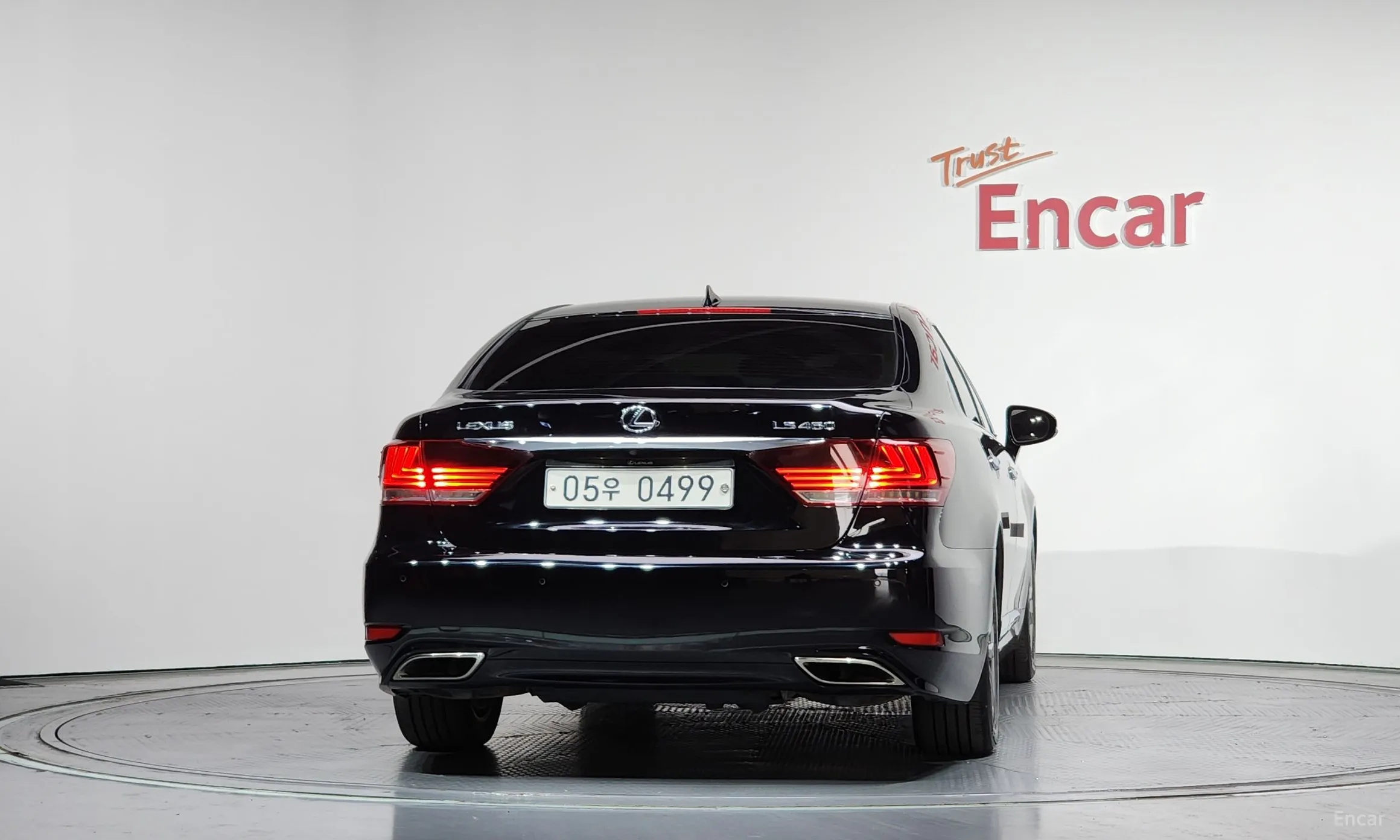 Lexus LS460 превью 4