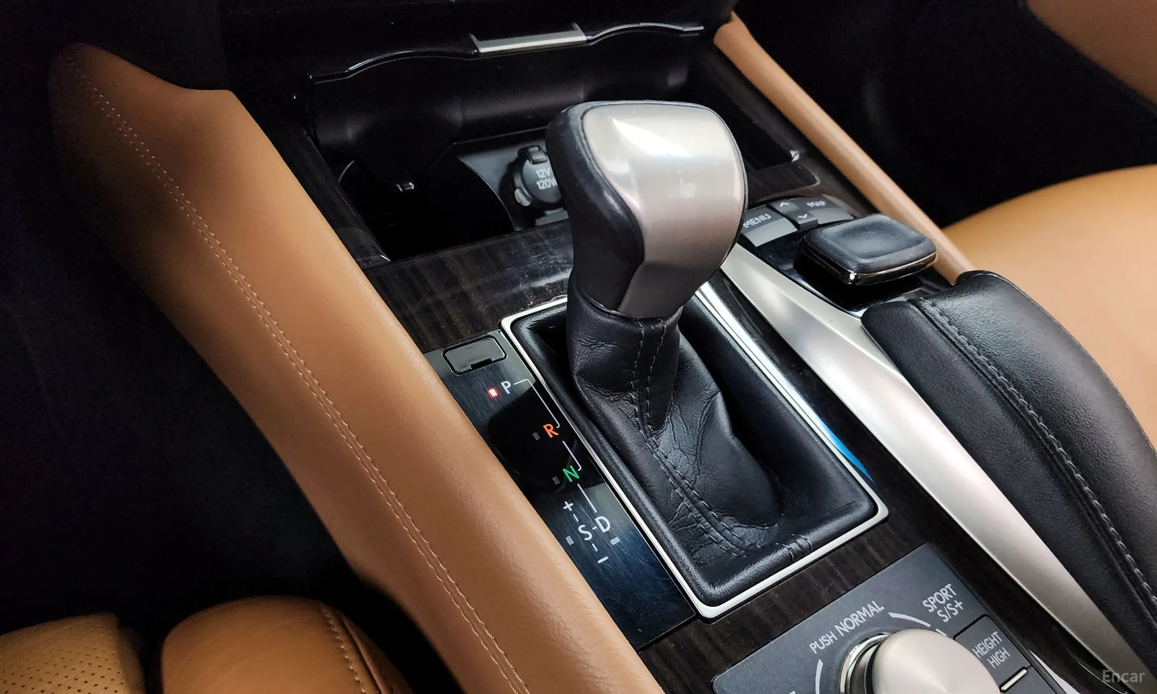 Lexus LS460 превью 9