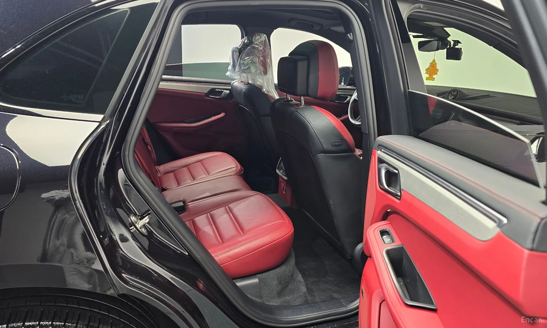 Porsche Macan превью 12