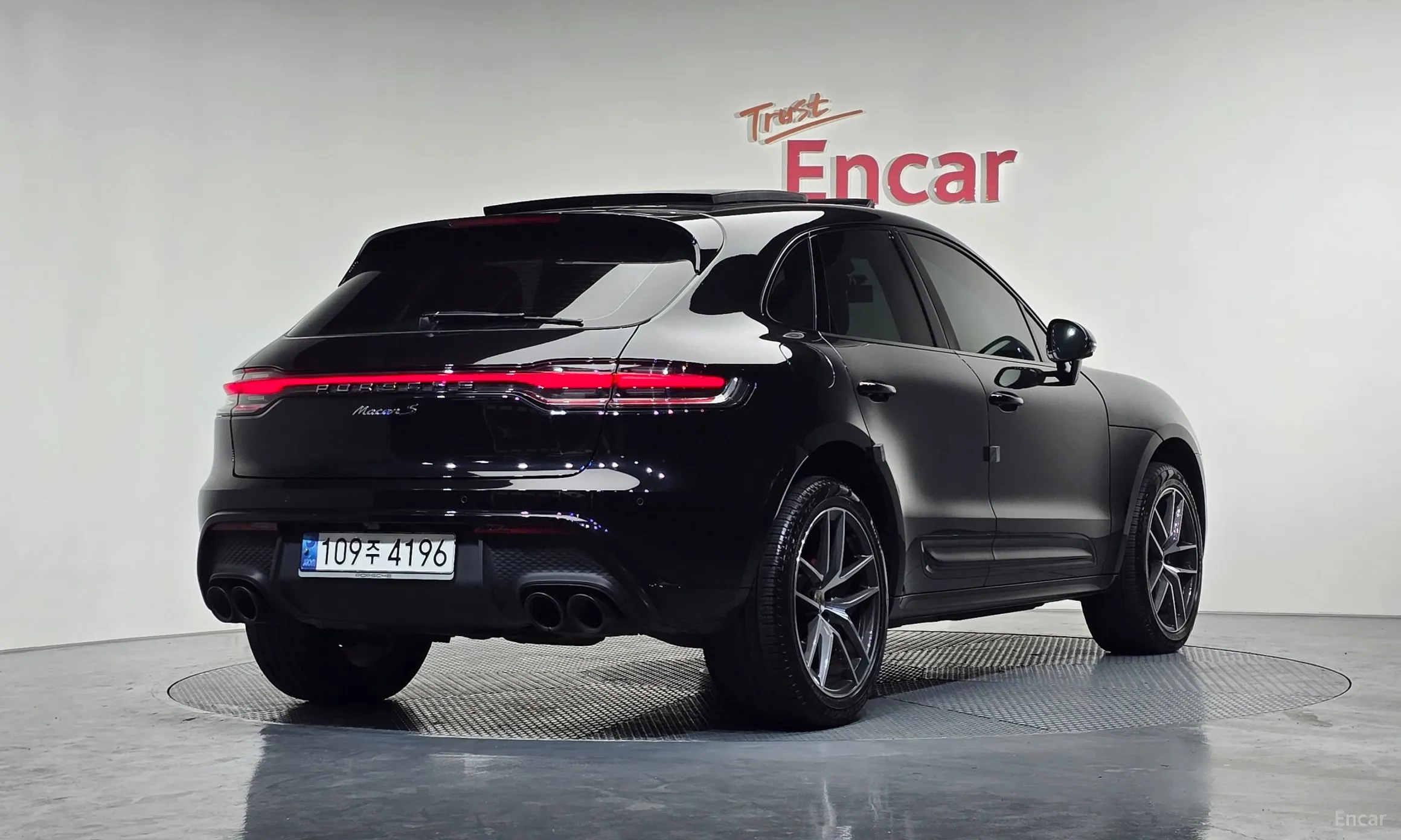 Porsche Macan превью 2