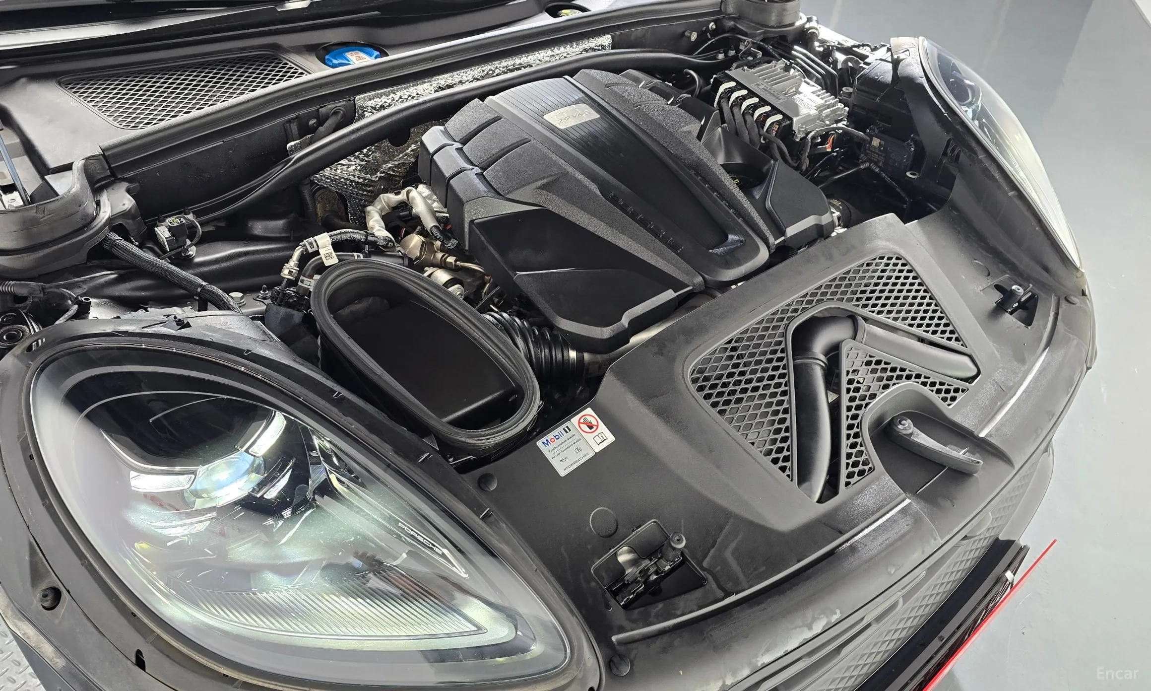 Porsche Macan превью 6