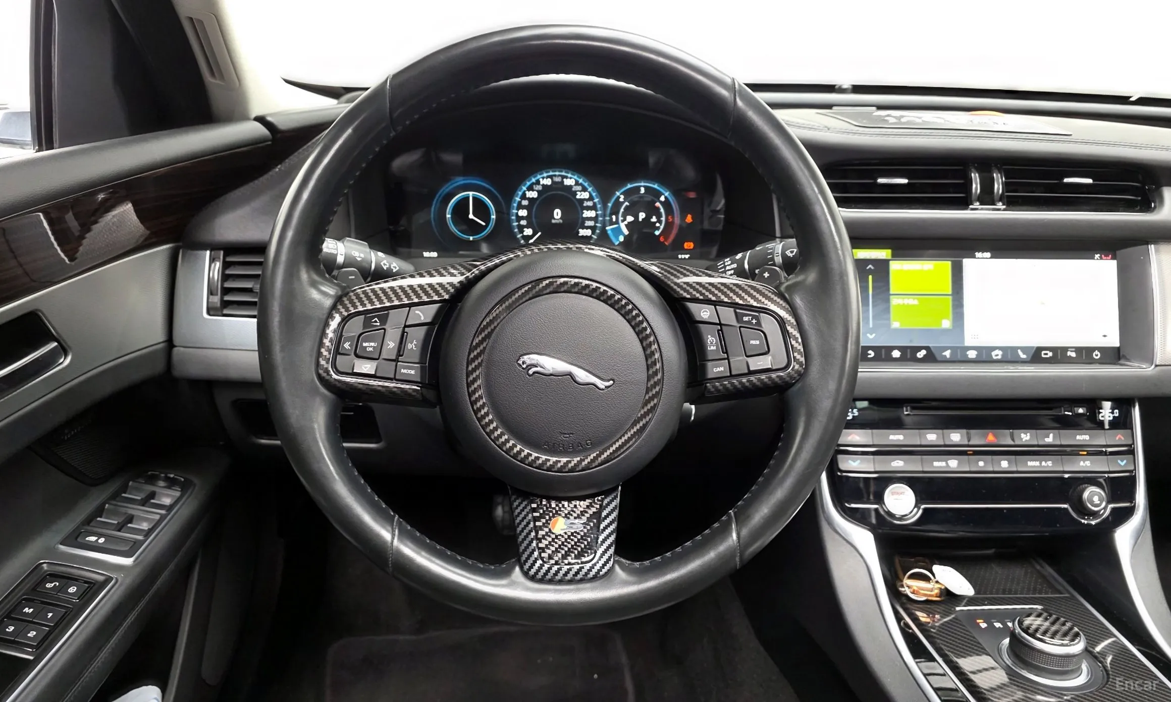 Jaguar XF (x260) превью 13