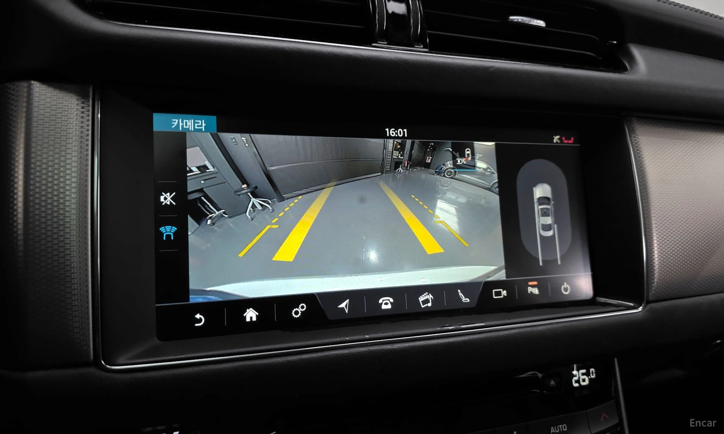 Jaguar XF (x260) превью 15