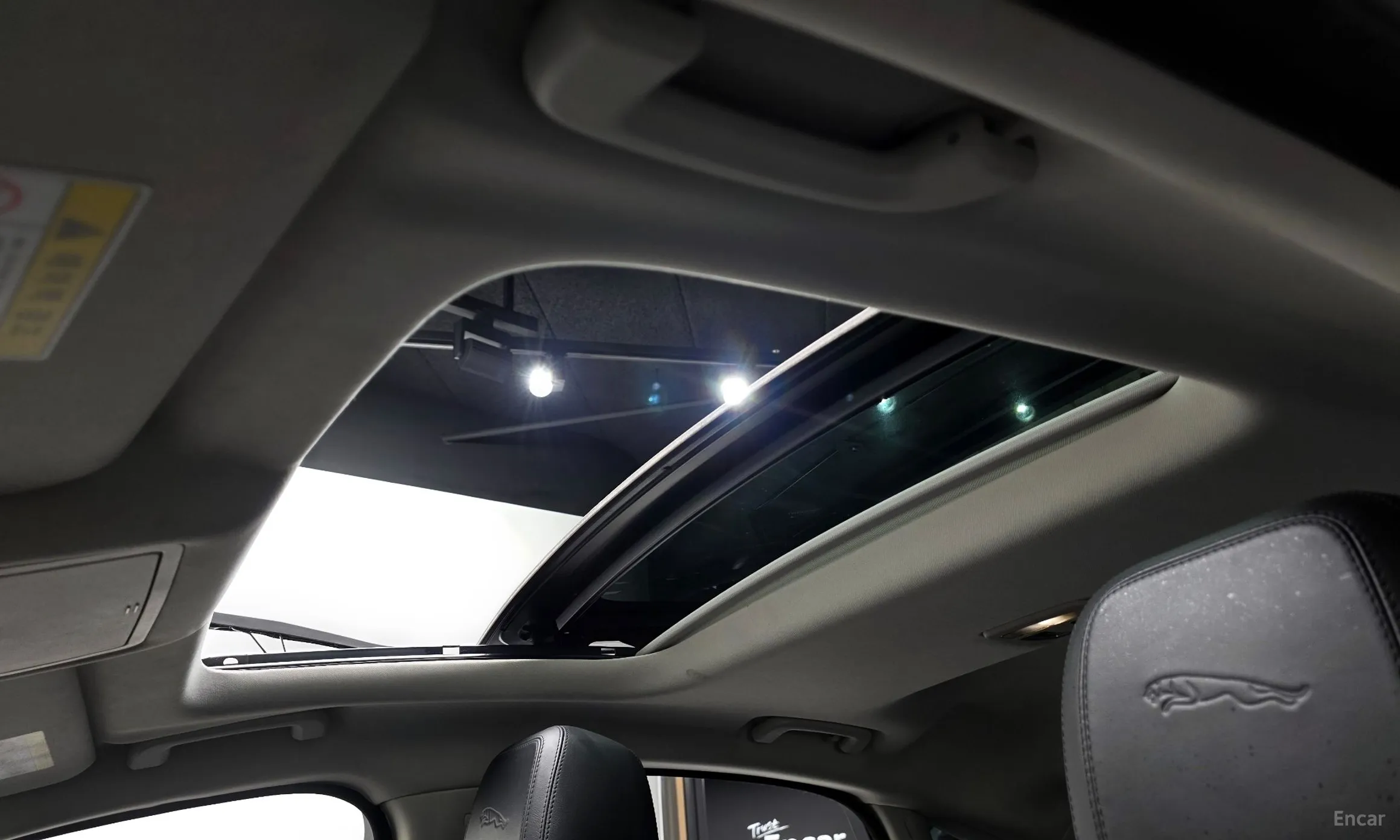 Jaguar XF (x260) превью 18