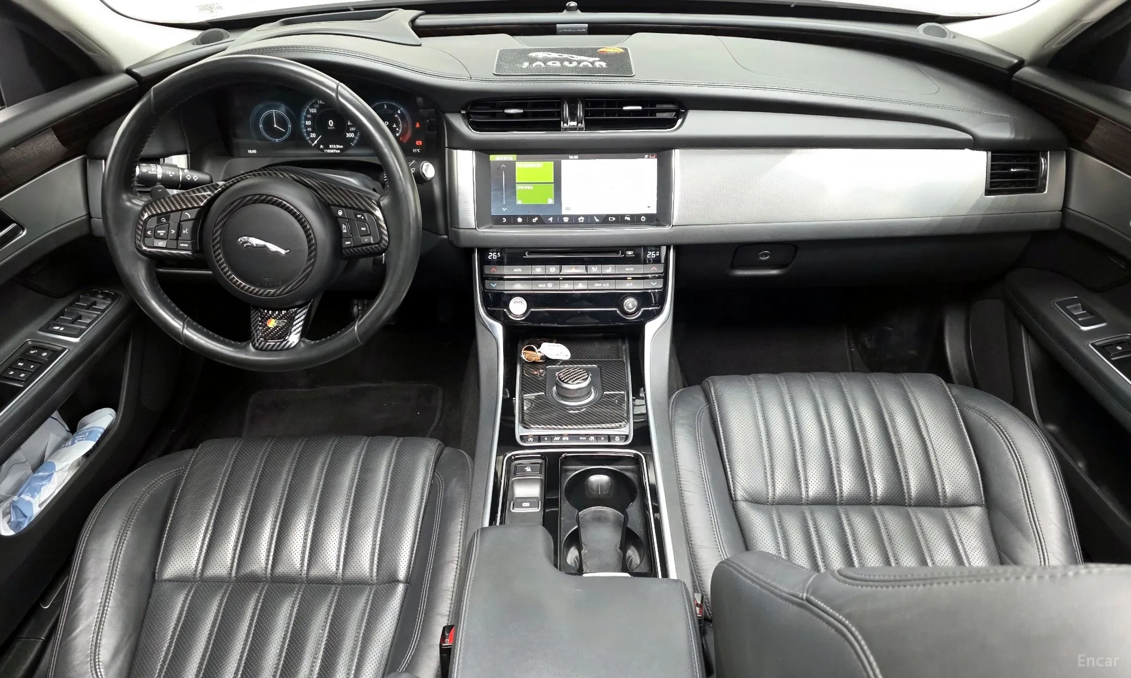 Jaguar XF (x260) превью 7