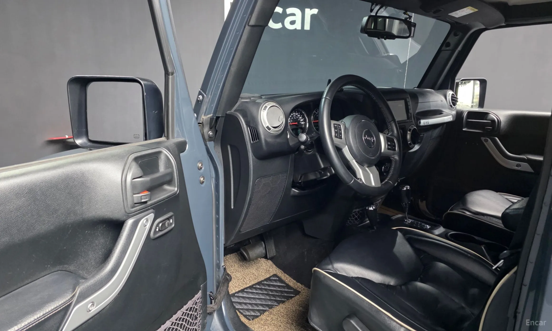 Jeep Wrangler (JK) превью 10