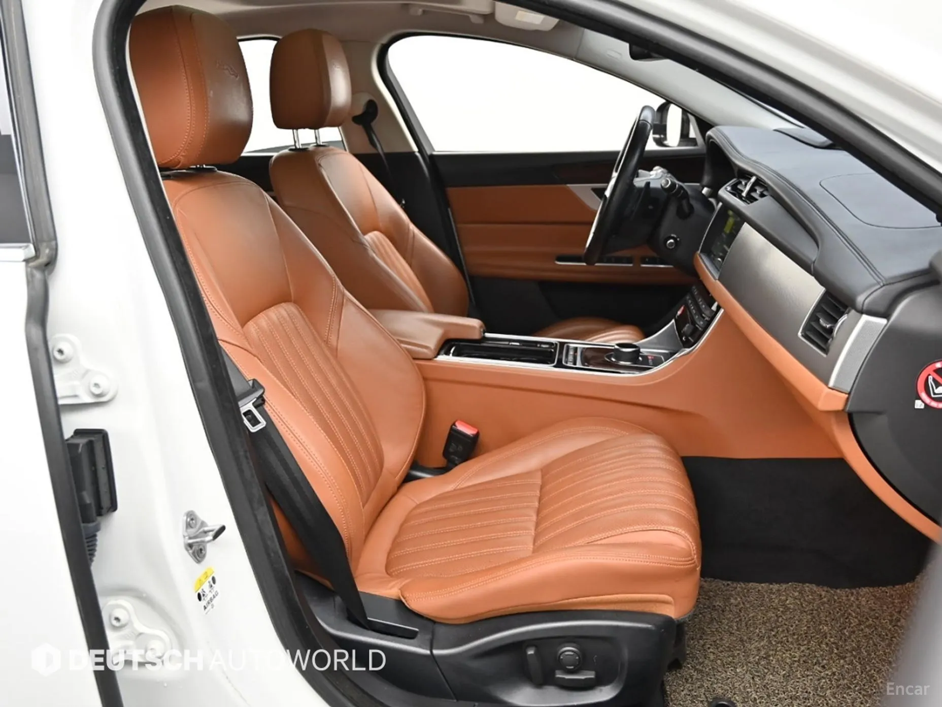Jaguar XF (x260) превью 10