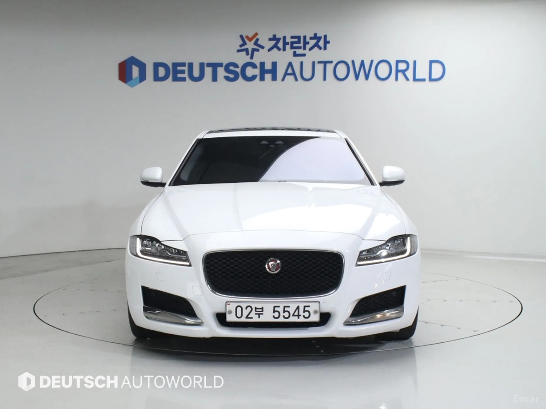 Jaguar XF (x260) превью 3