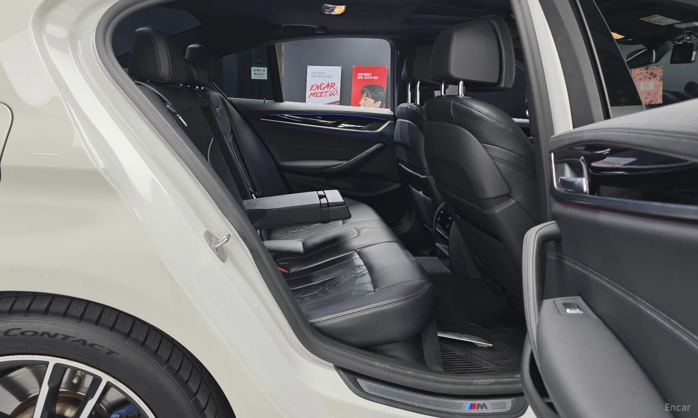 BMW 5 Series (G30) превью 12