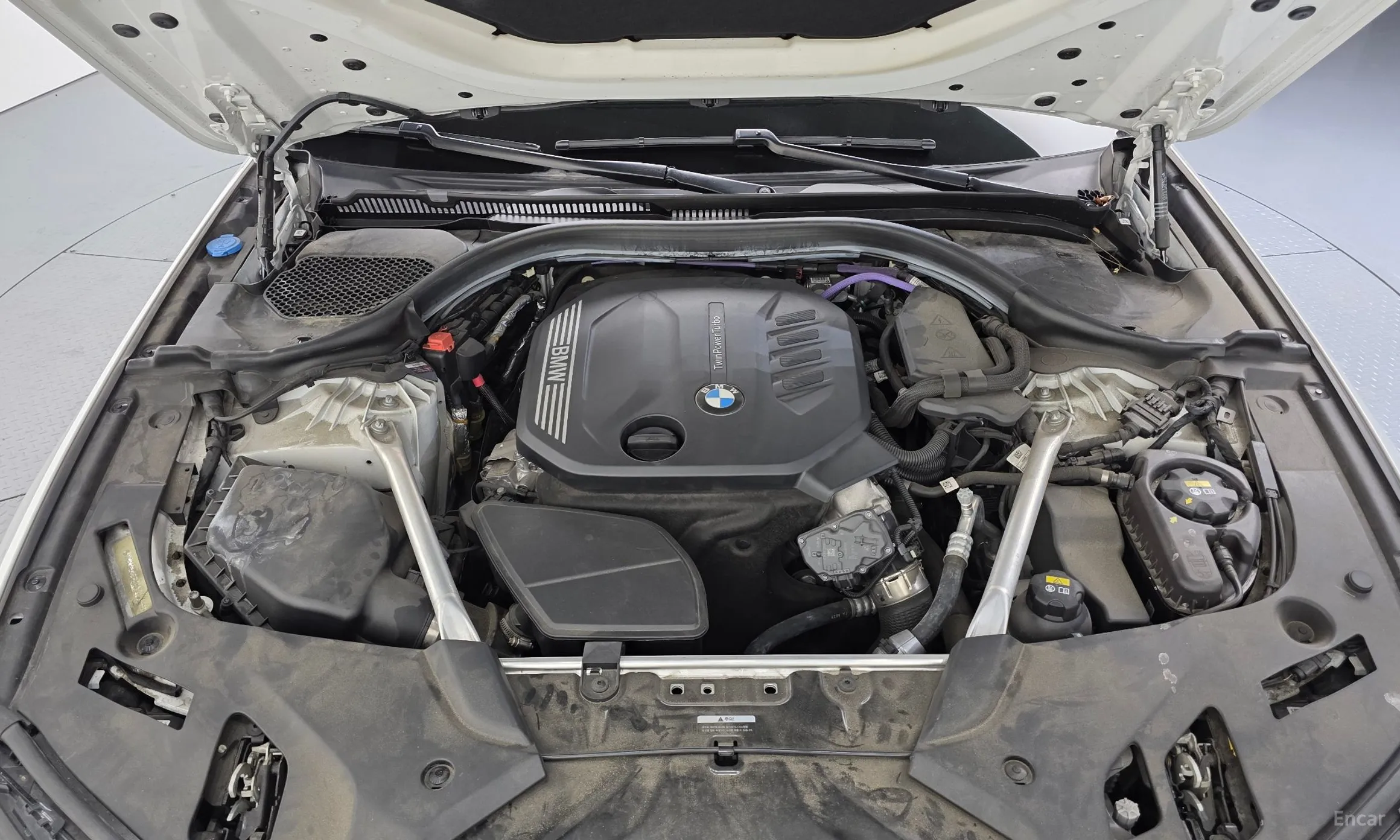BMW 5 Series (G30) превью 6