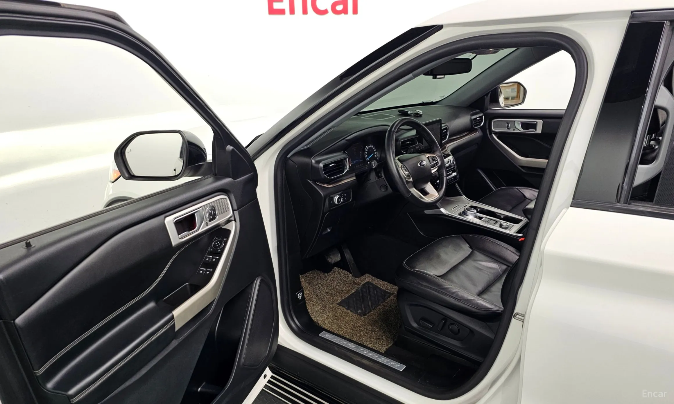 Ford Explorer 6th Generation превью 10