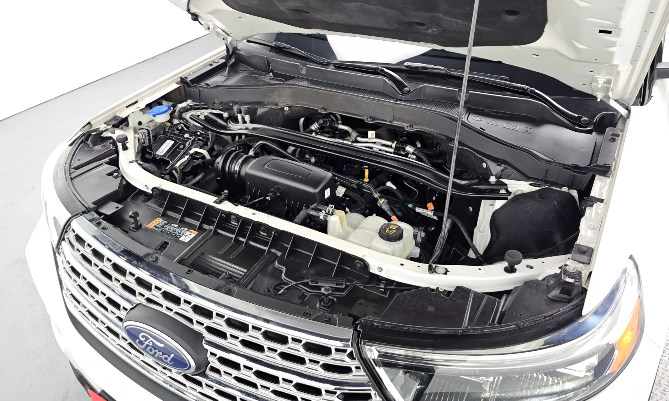 Ford Explorer 6th Generation превью 6
