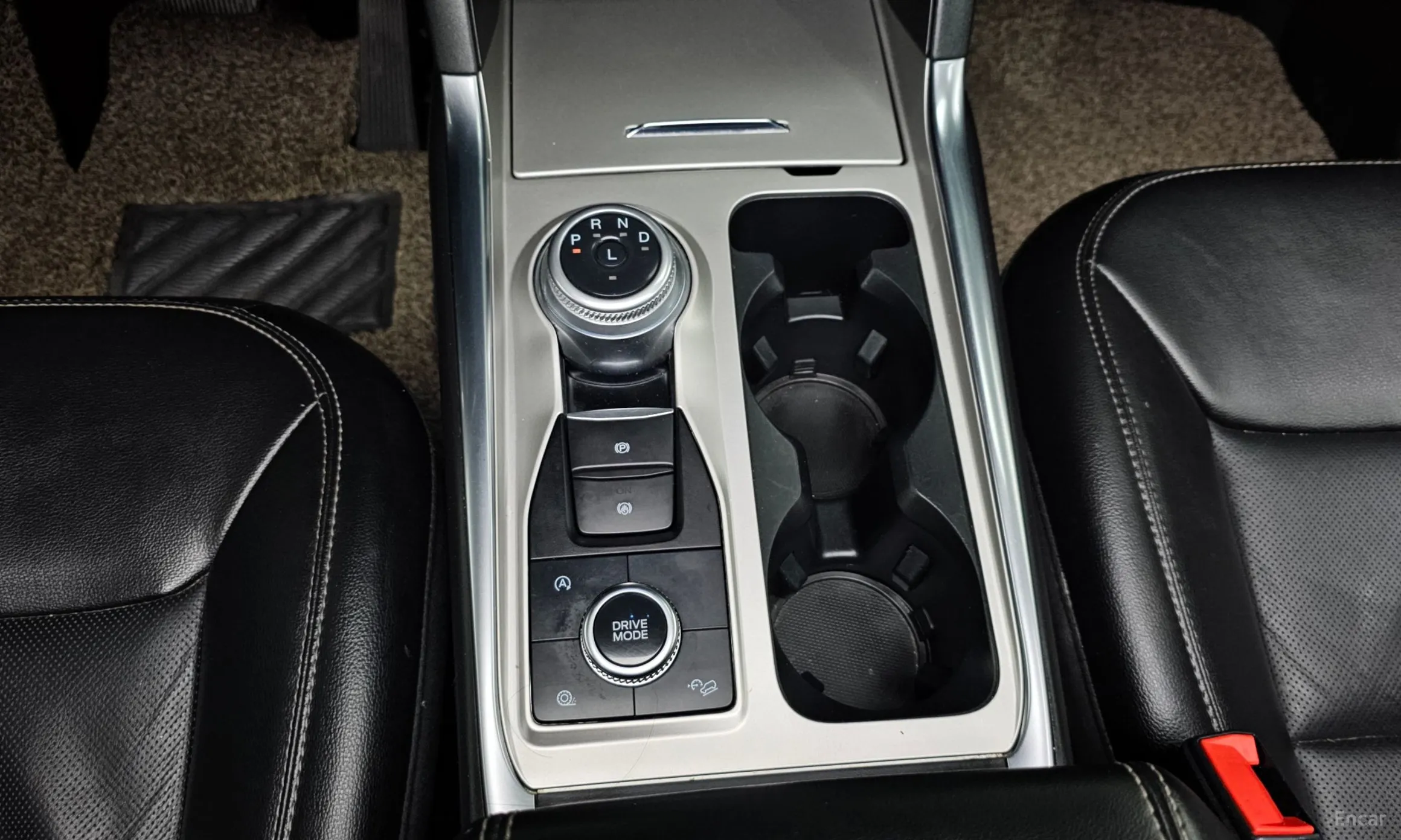 Ford Explorer 6th Generation превью 9