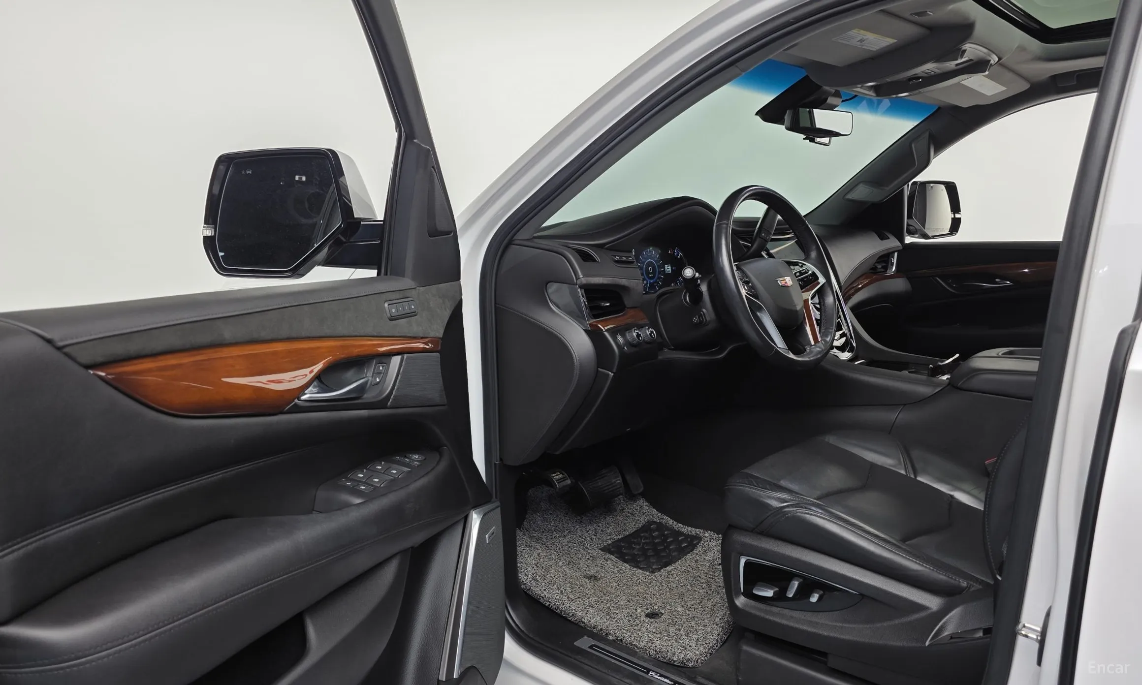 Cadillac Escalade превью 10