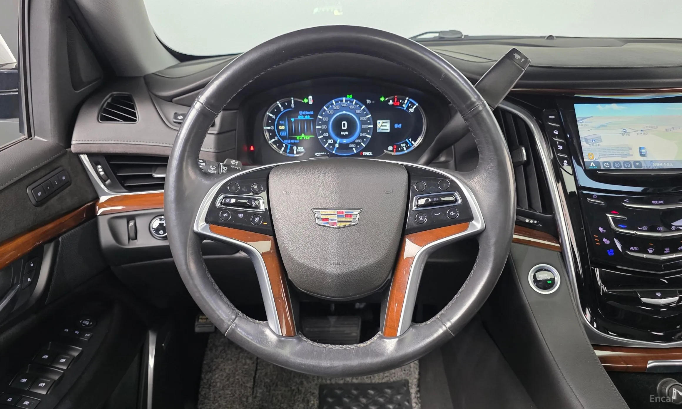 Cadillac Escalade превью 13