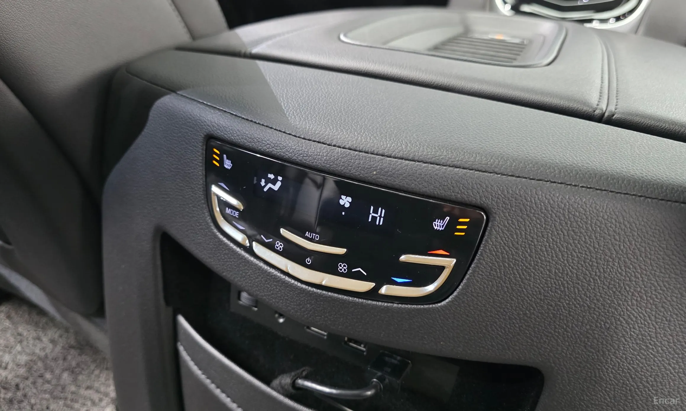 Cadillac Escalade превью 17