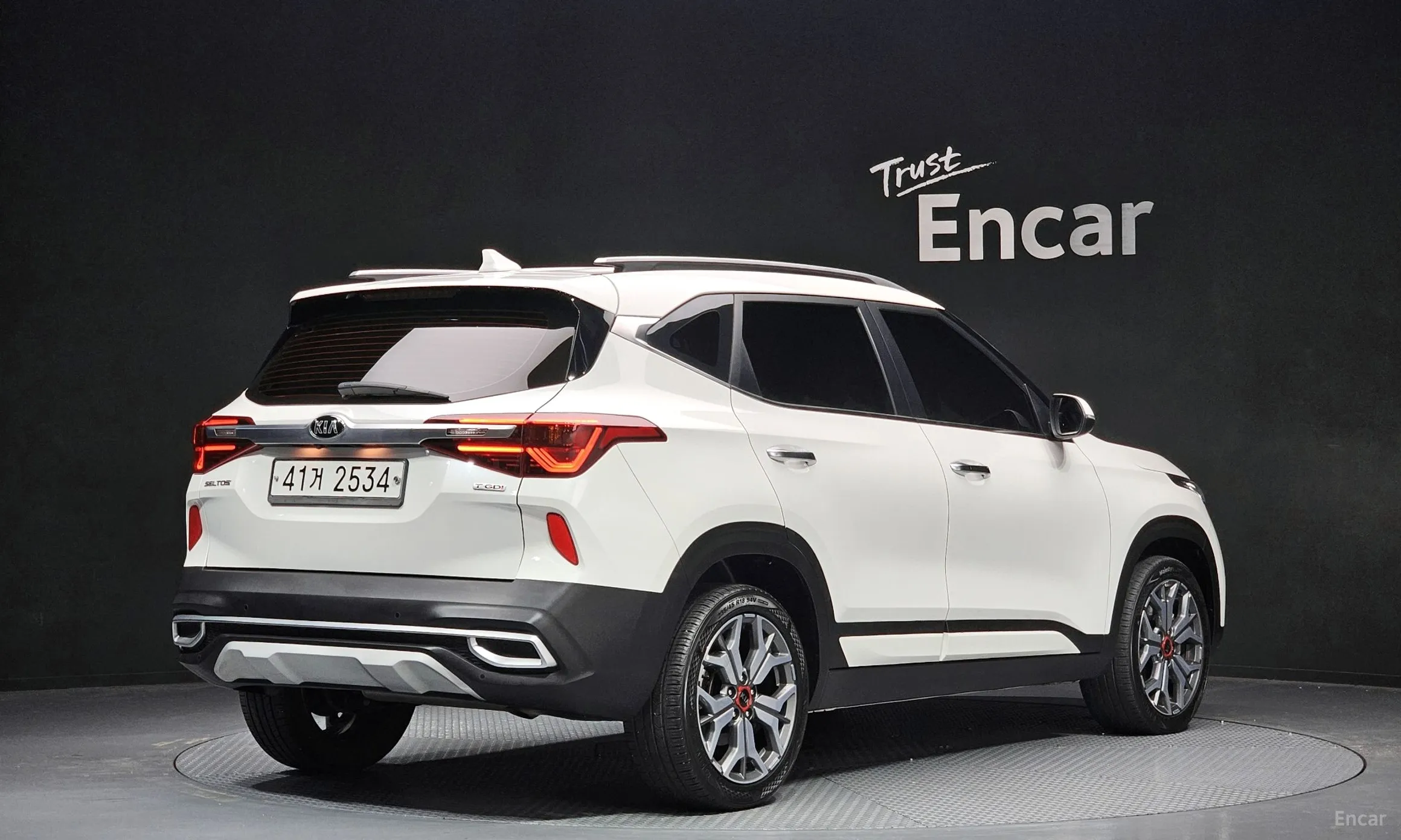 Kia Seltos превью 2
